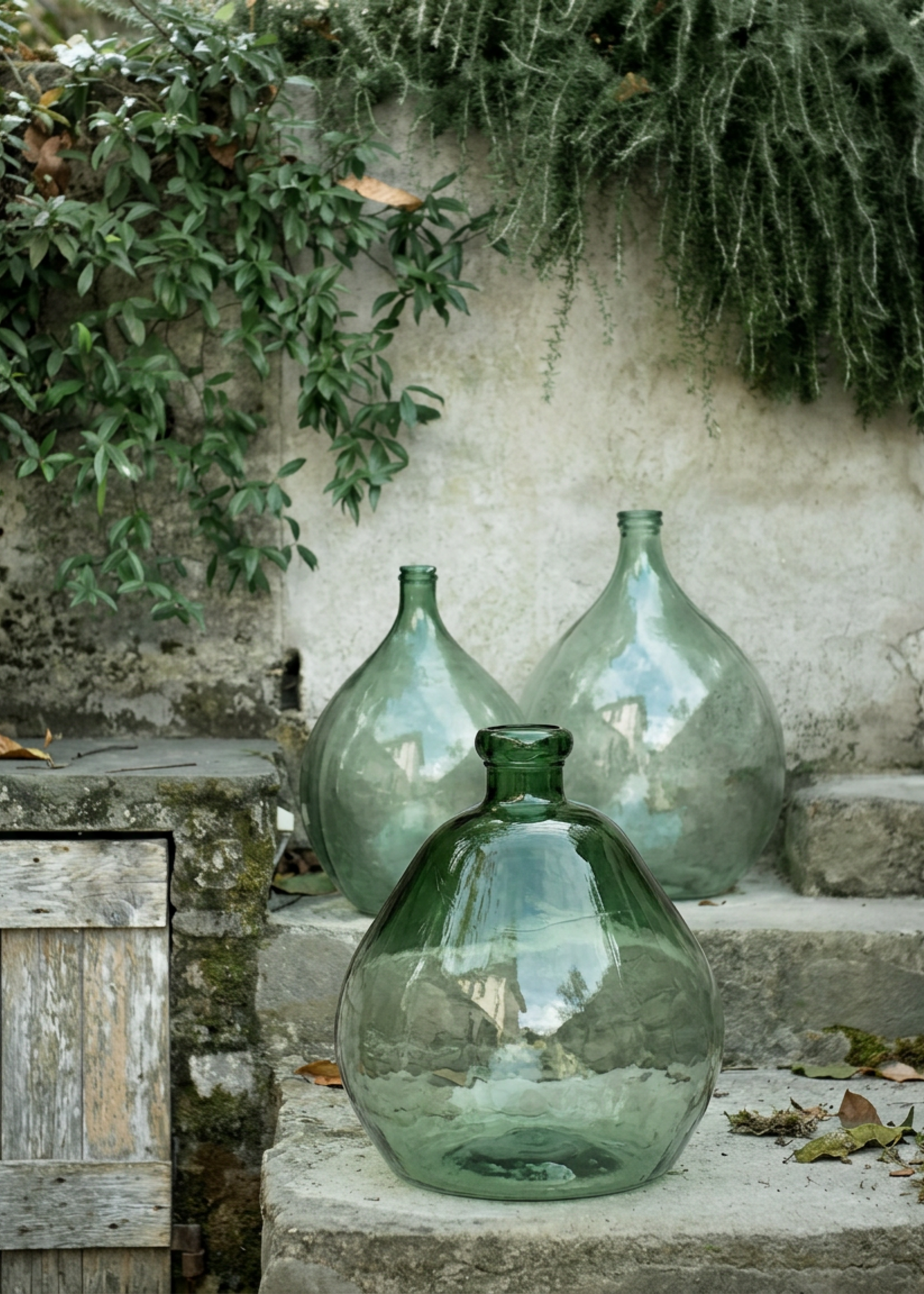 Bazar Bizar Antwerp The Bolai Vase - Green