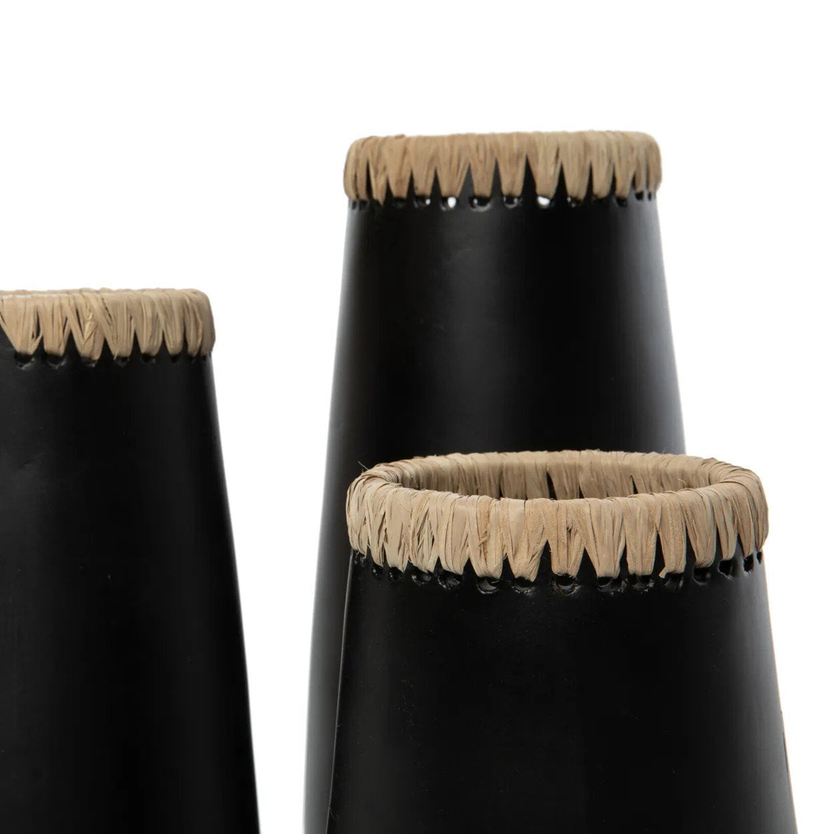 Bazar Bizar Antwerp The Sneaky Vase - Black Natural - S