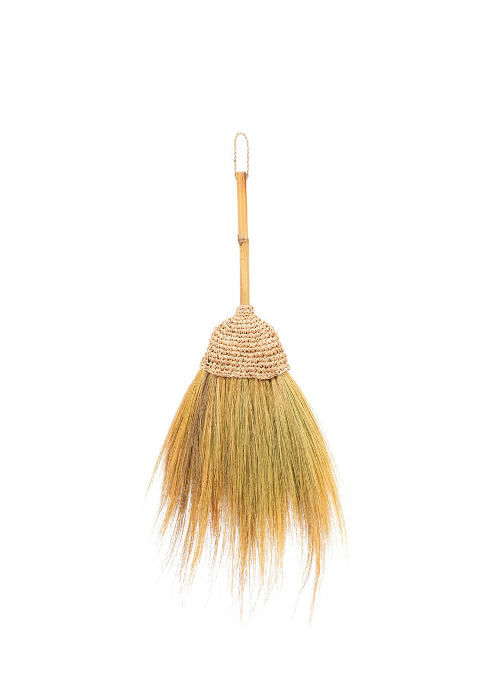 Bazar Bizar Antwerp The Raffia Broom - Natural