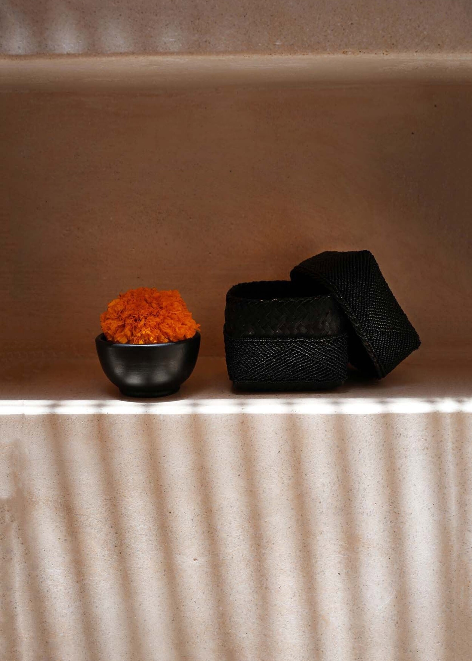 Bazar Bizar Antwerp The Burned Bowl - Black - S