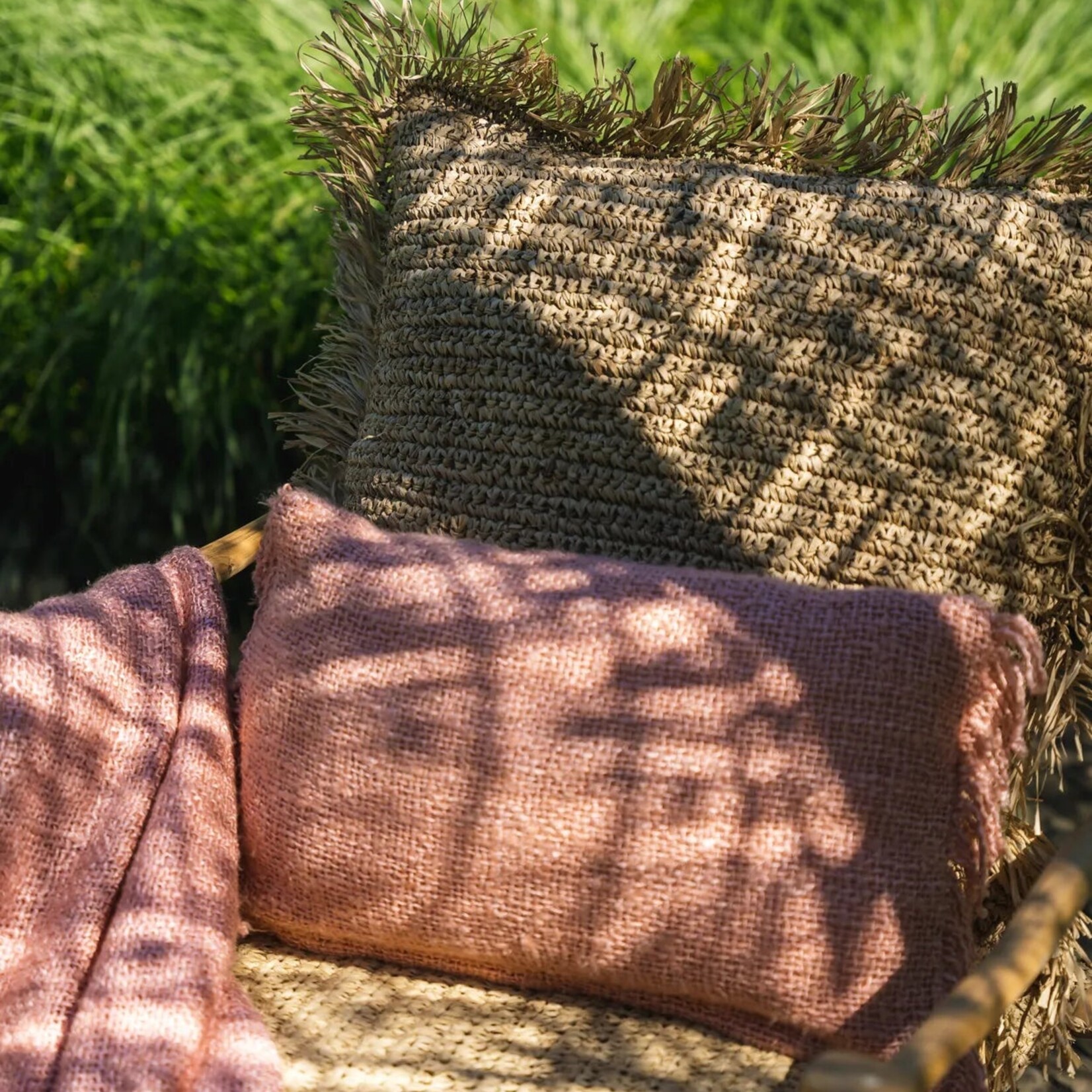 Bazar Bizar Antwerp The Oh My Gee Cushion Cover - Salmon Pink - 30x50