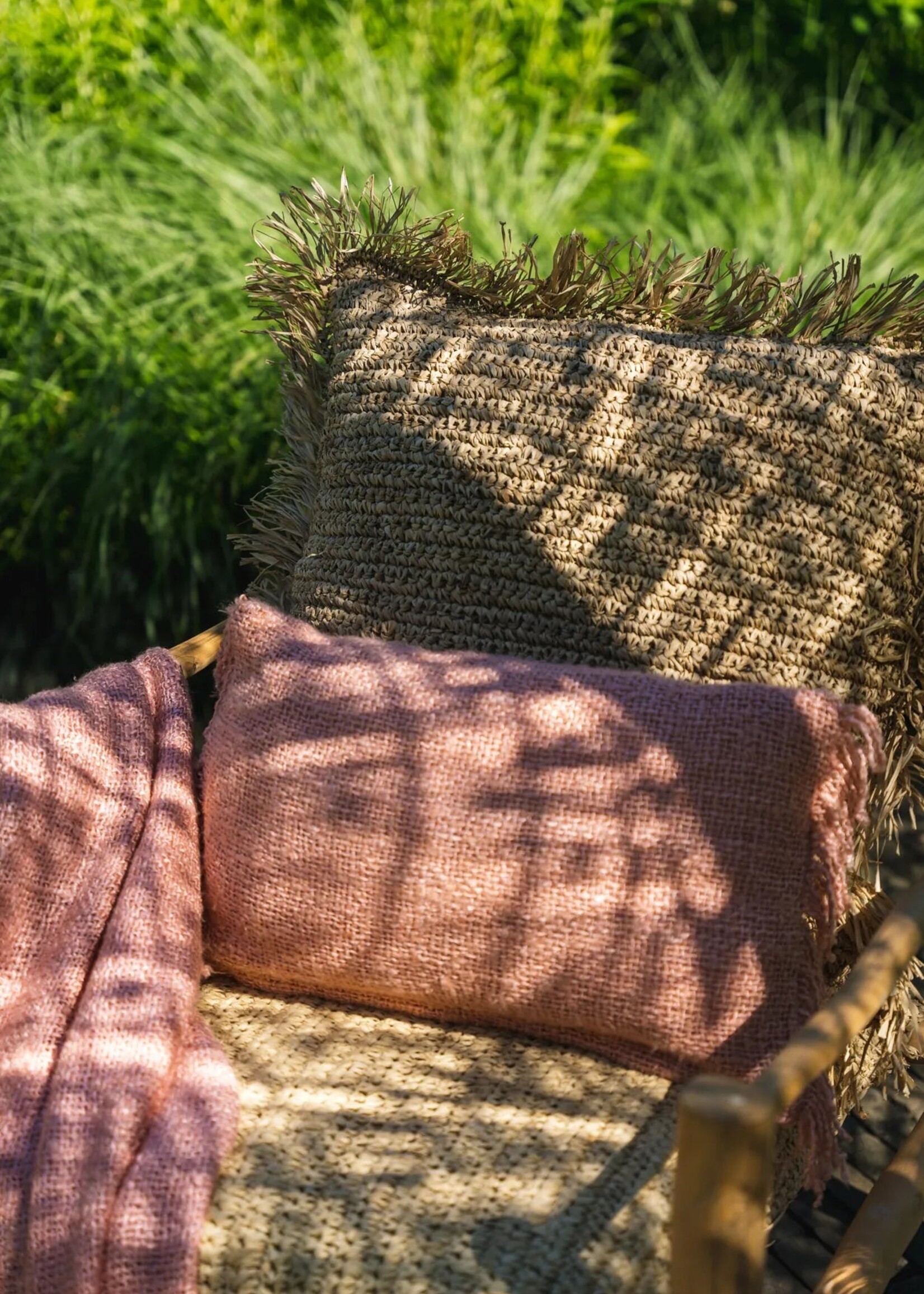 Bazar Bizar Antwerp The Oh My Gee Cushion Cover - Salmon Pink - 30x50