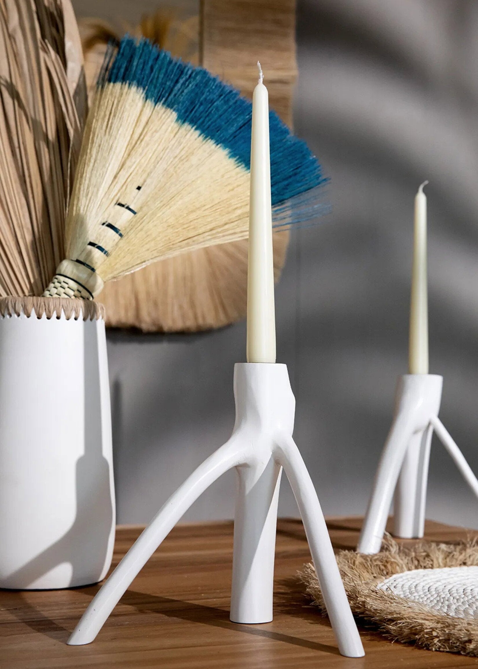 Bazar Bizar Antwerp The Triple Twig Candle Holder - White