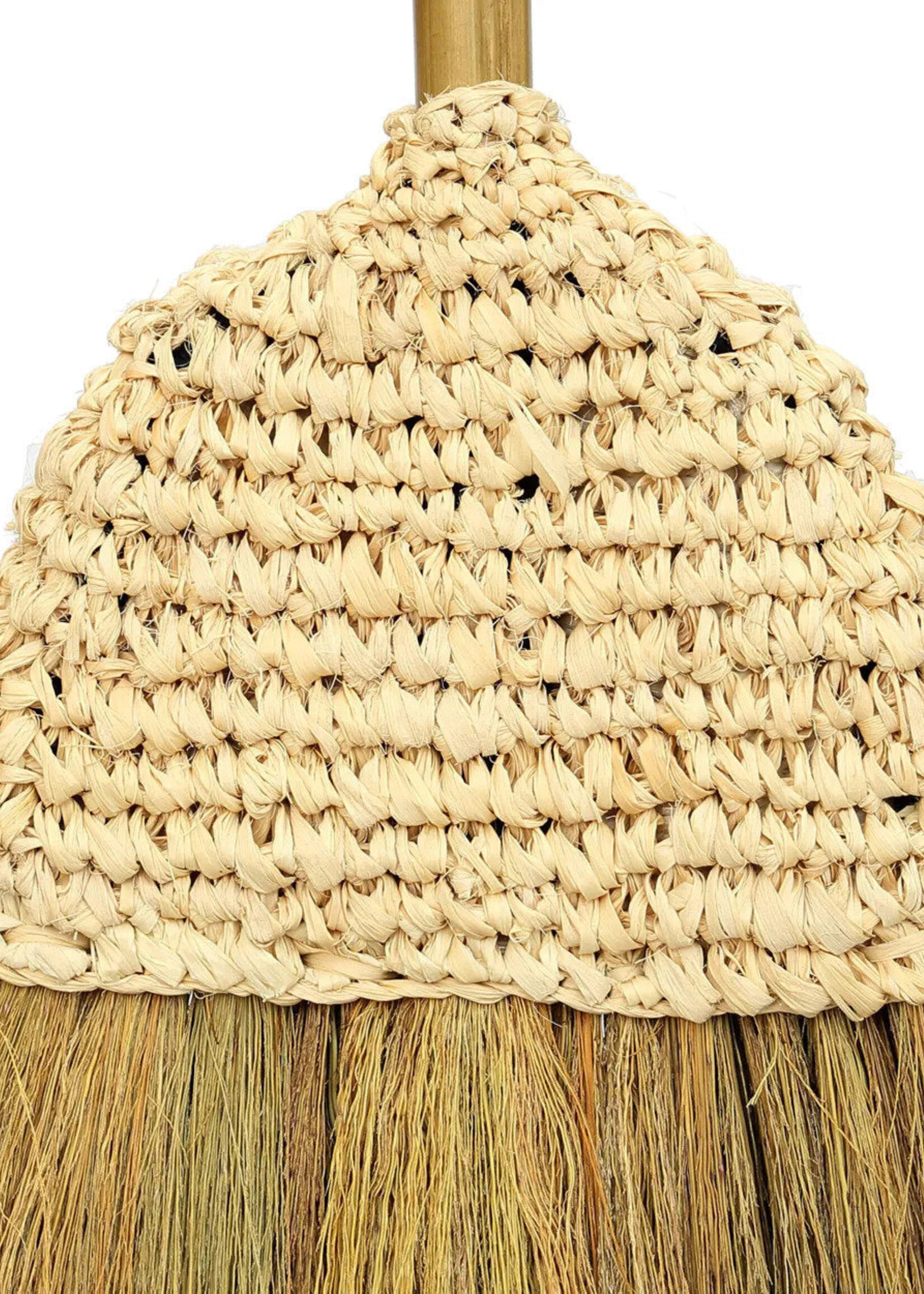 Bazar Bizar Antwerp The Raffia Broom - Natural