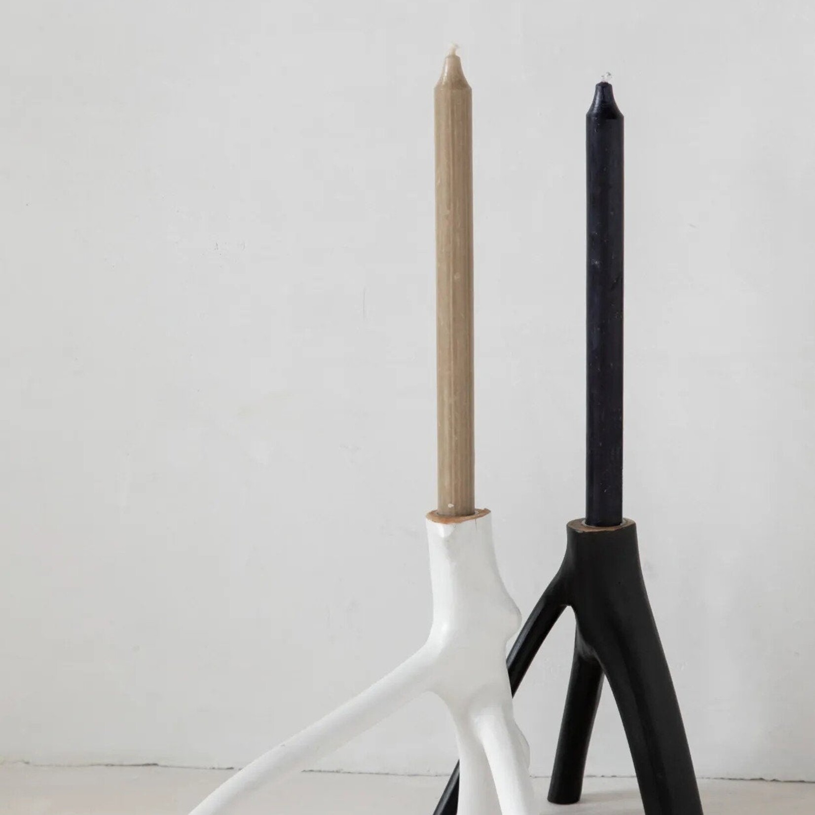 Bazar Bizar Antwerp The Triple Twig Candle Holder - White