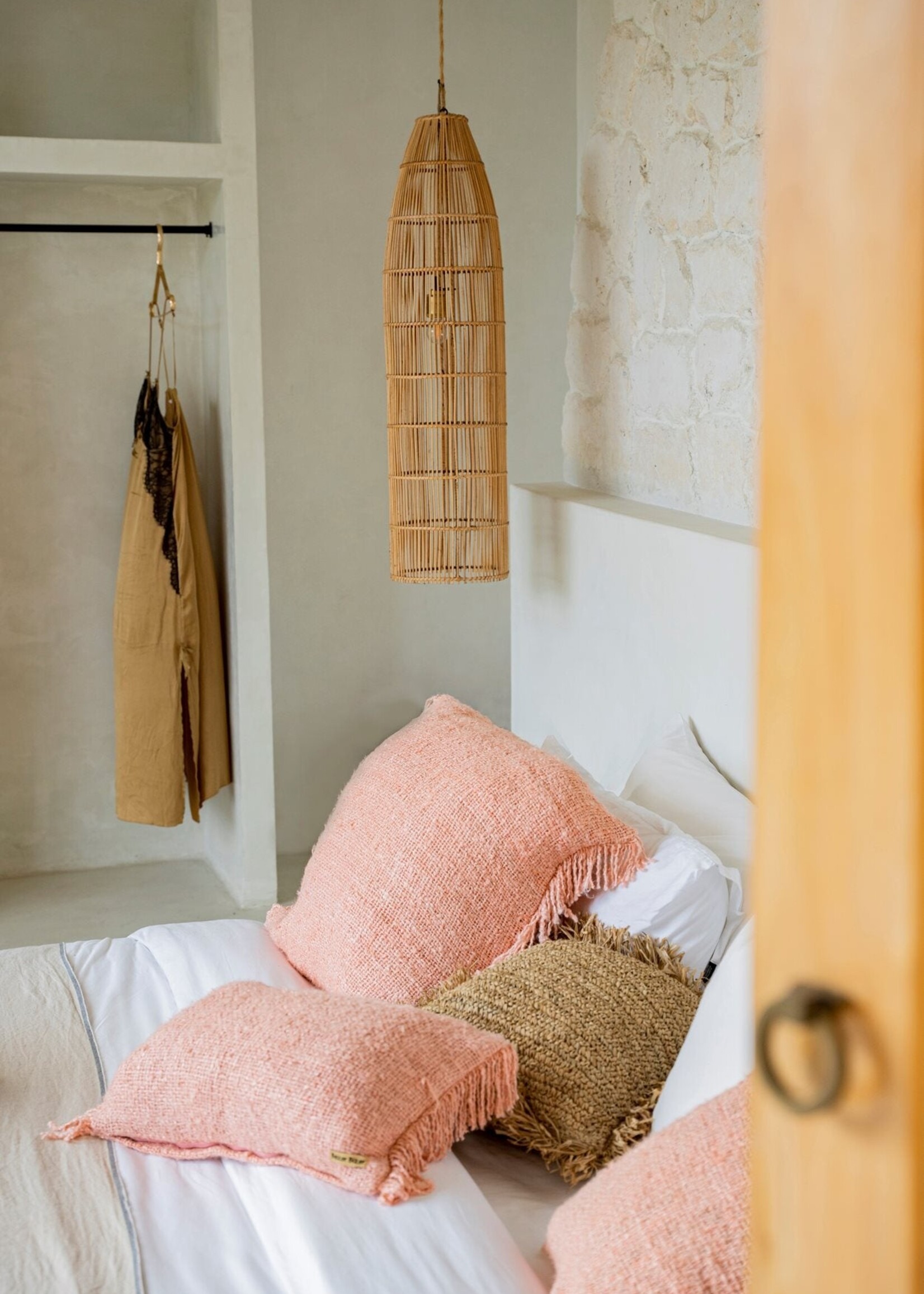 Bazar Bizar Antwerp The Oh My Gee Cushion Cover - Salmon Pink - 30x50