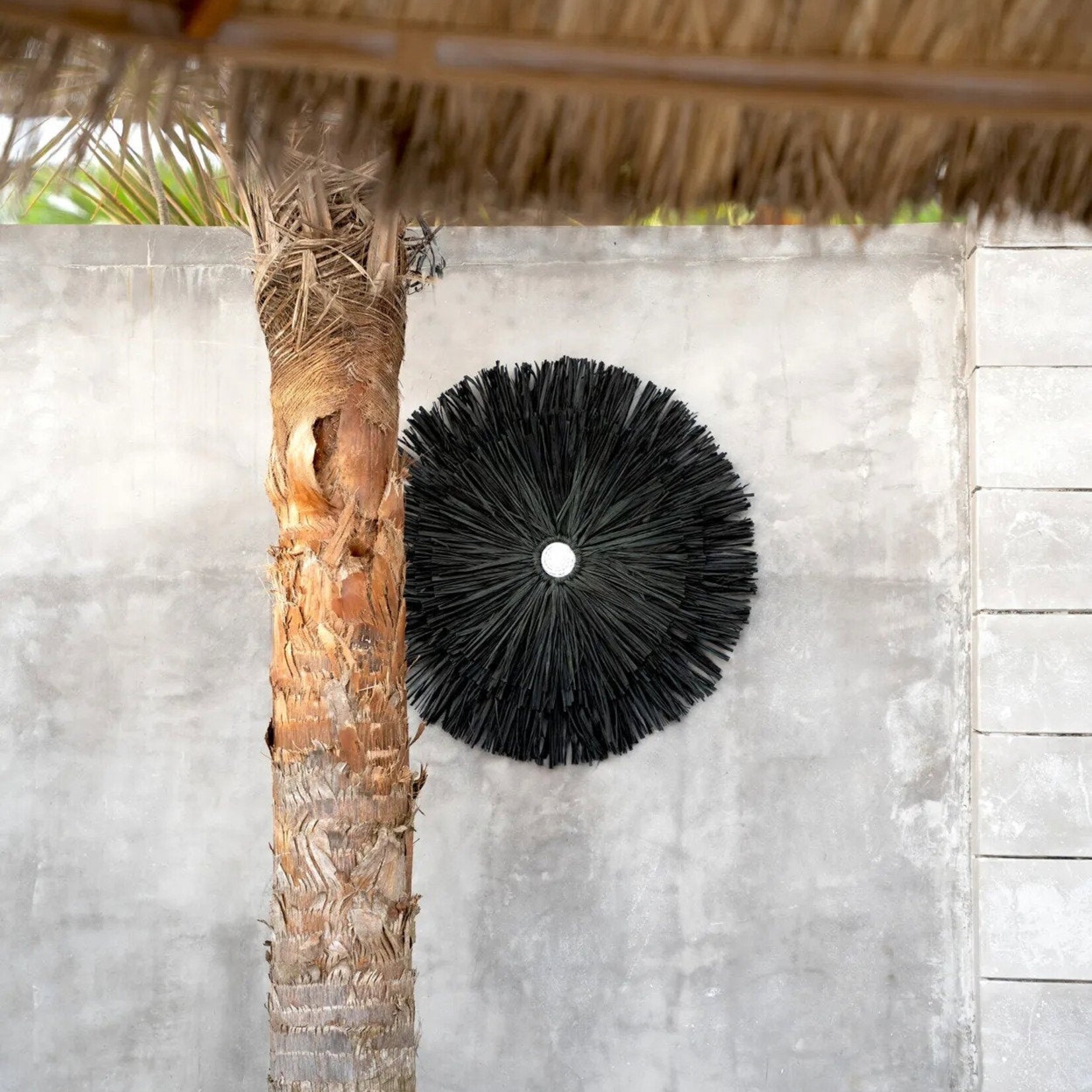 Bazar Bizar Antwerp The Raffia Juju - Black