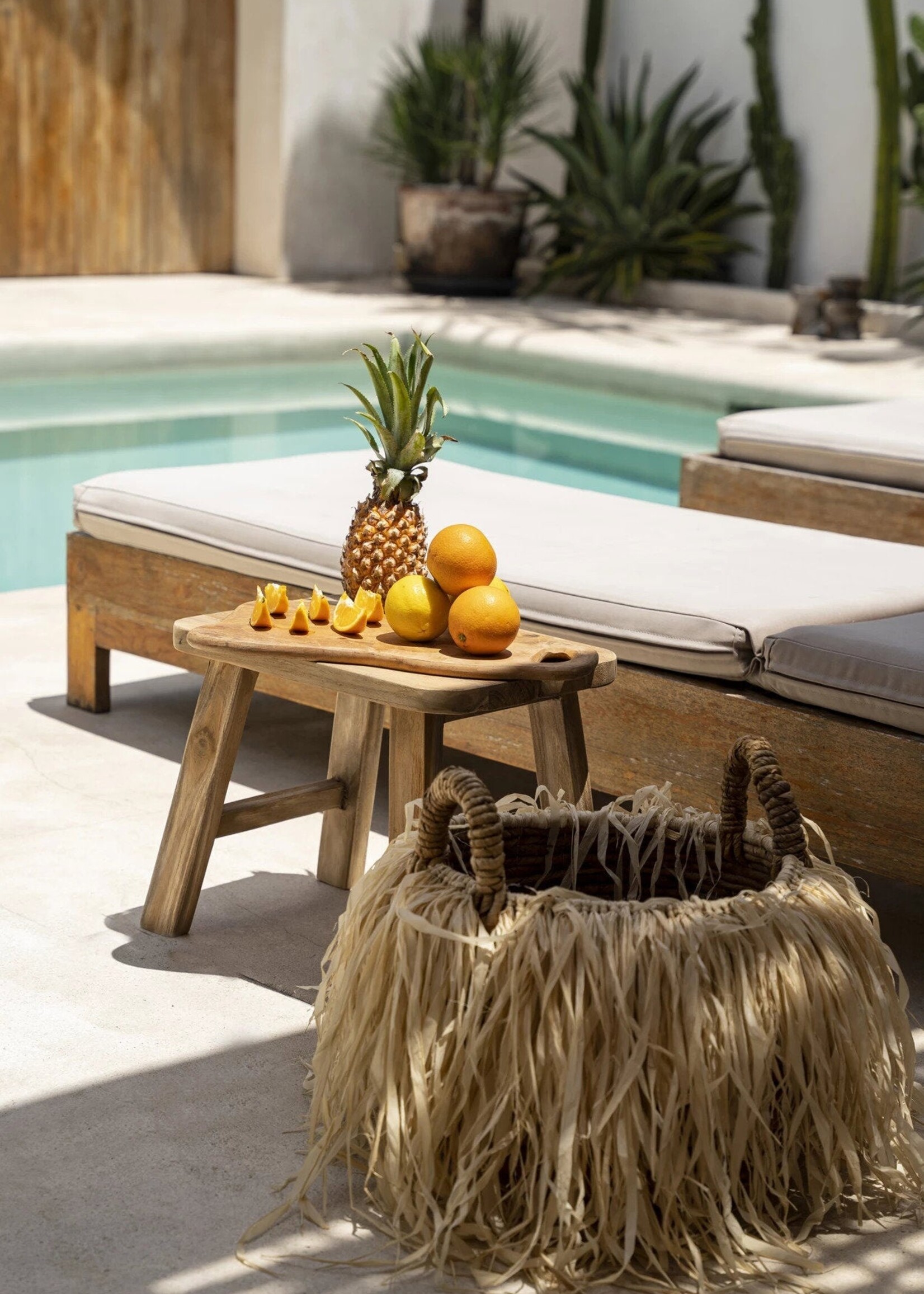 Bazar Bizar Antwerp The Raffia Basket - L