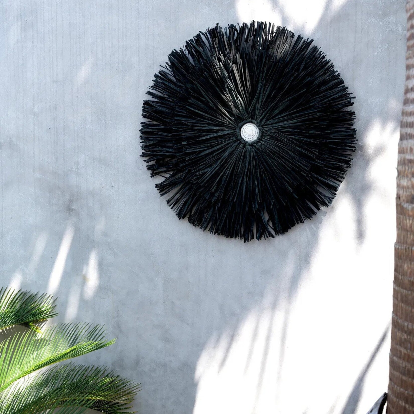 Bazar Bizar Antwerp The Raffia Juju - Black