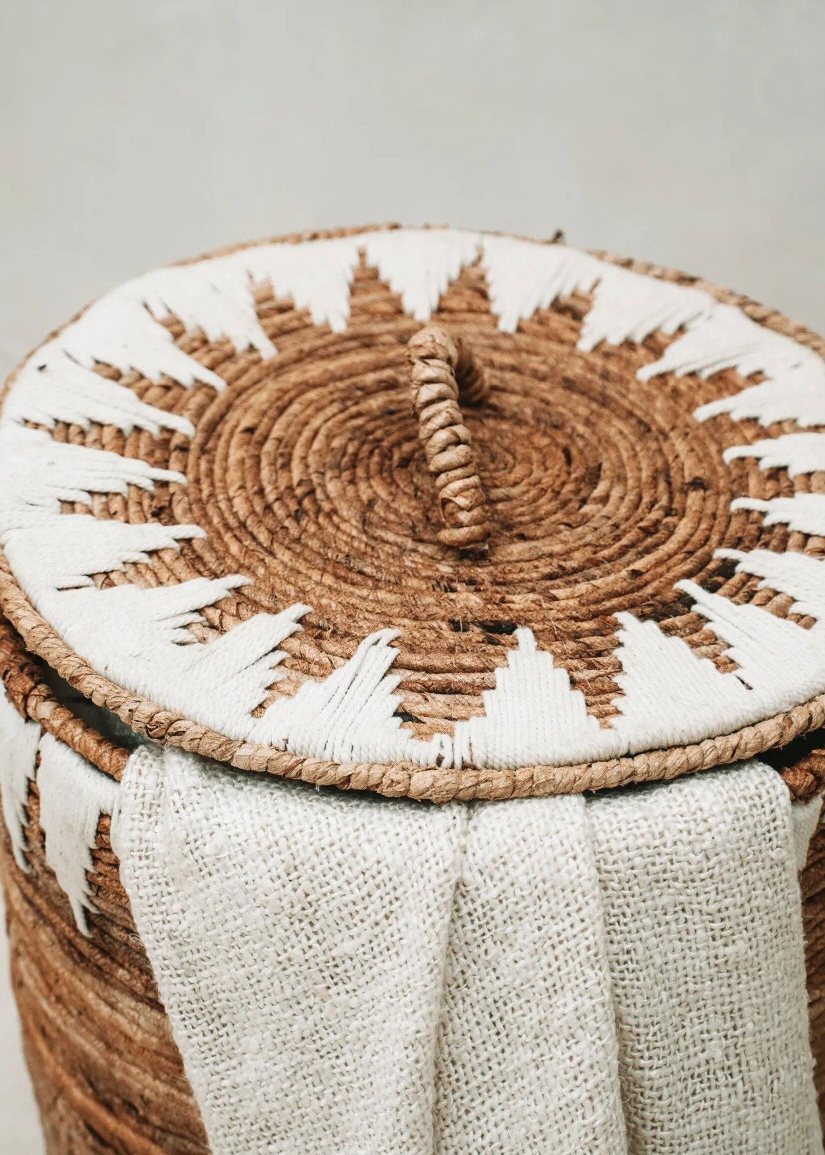 Bazar Bizar Antwerp The Banana Stitched Laundry Baskets - L