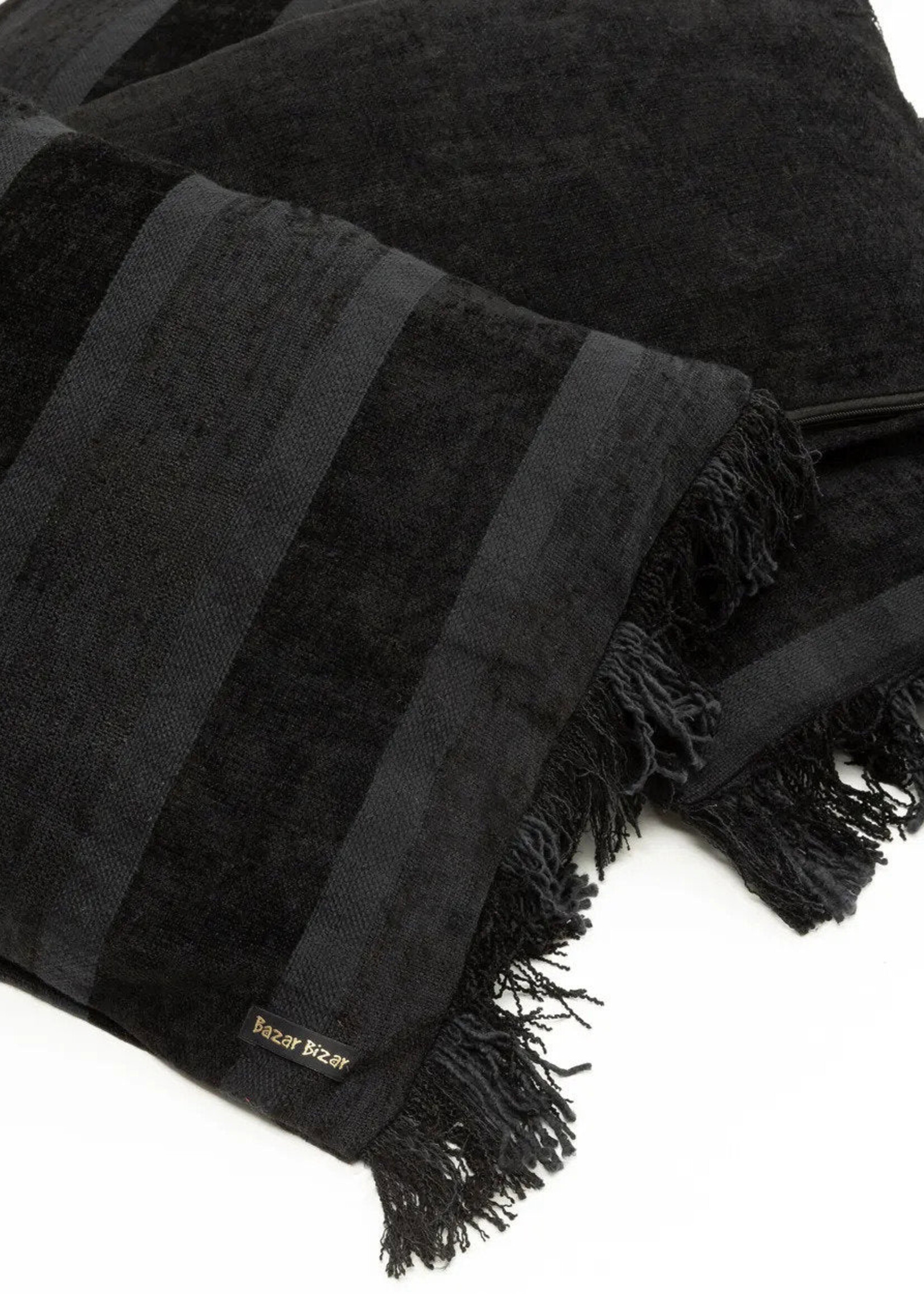 Bazar Bizar Antwerp The Oh My Gee Cushion Cover - Black Velvet - 30x50