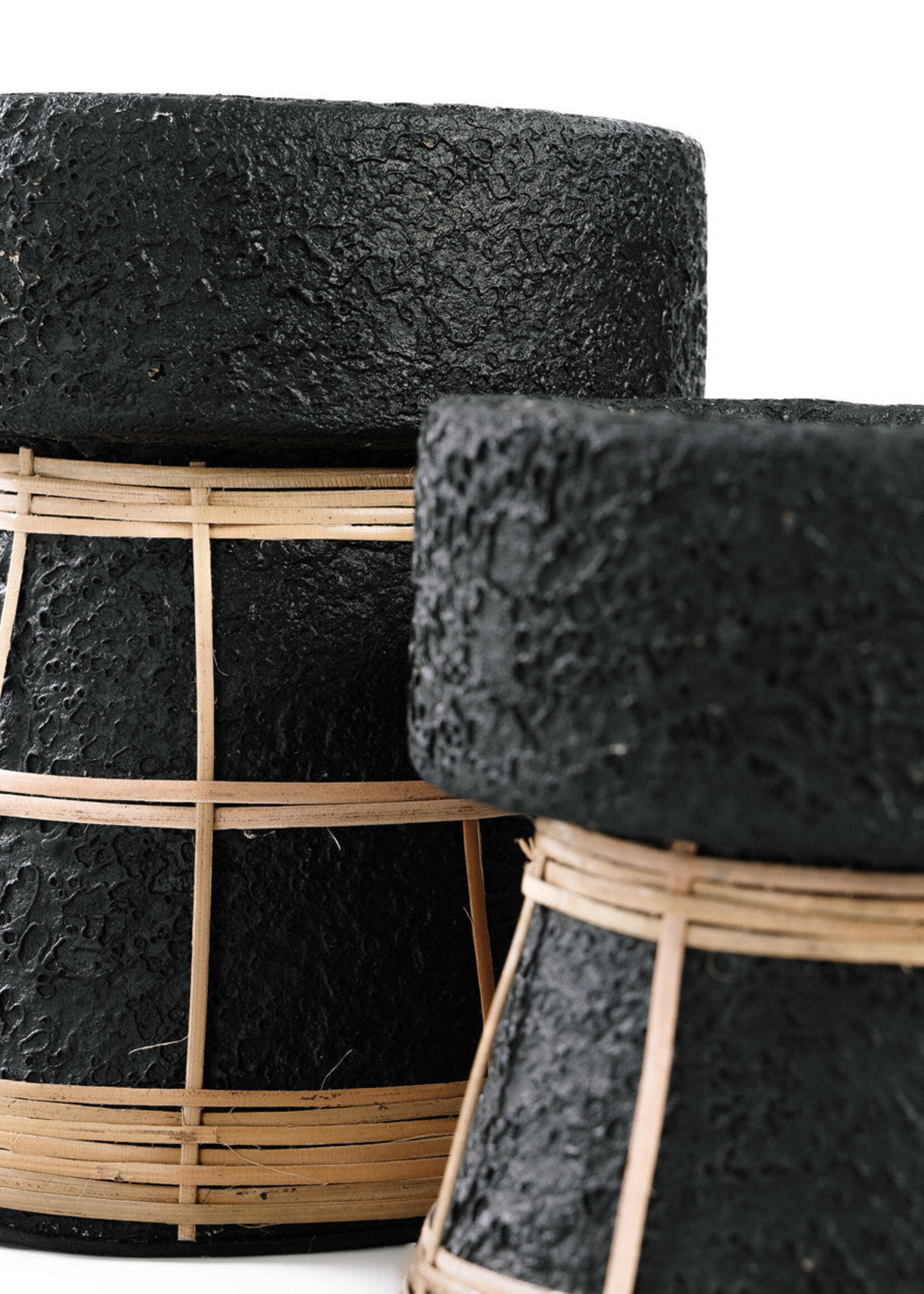 Bazar Bizar Antwerp The Serene Candle Holder - Black Natural - S
