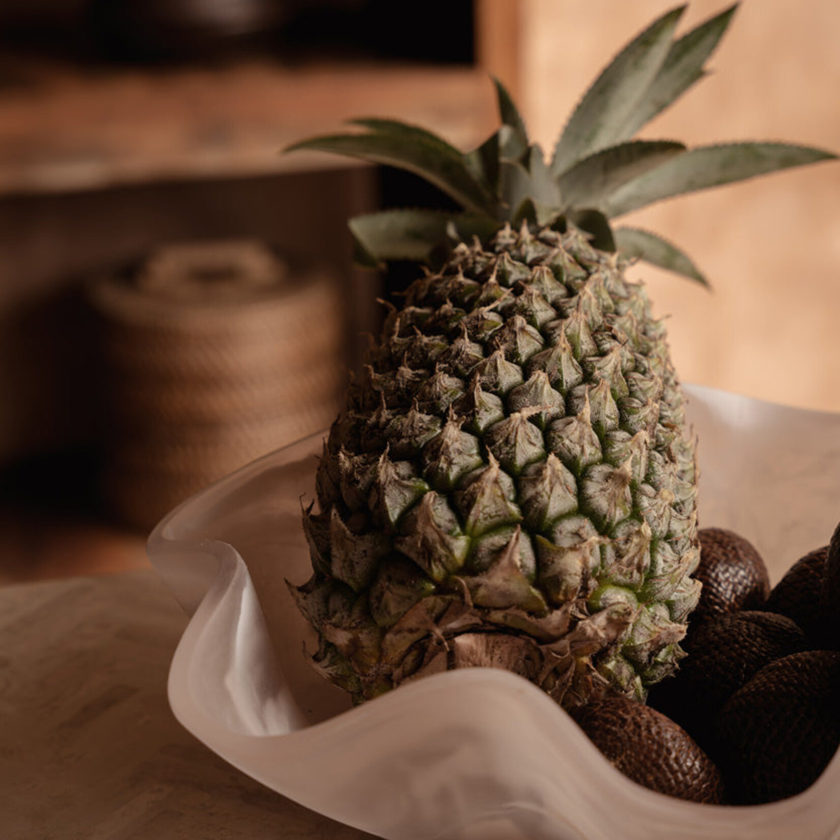 Bazar Bizar Antwerp The Resin Organic Fruit Bowl - Pink White