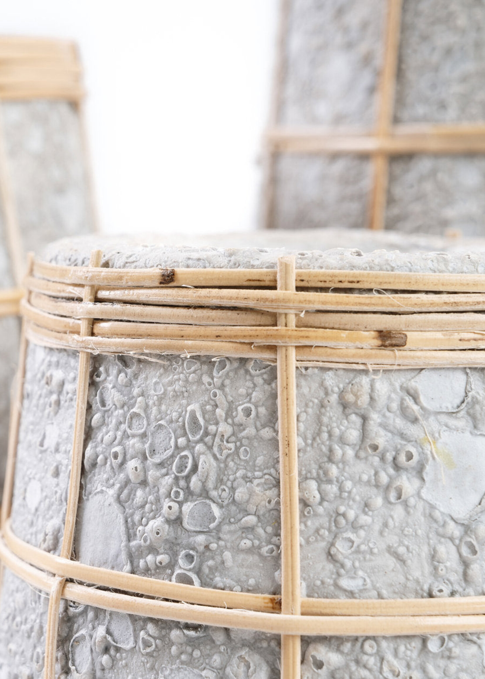 Bazar Bizar Antwerp The Cutie Vase - Concrete Natural - S