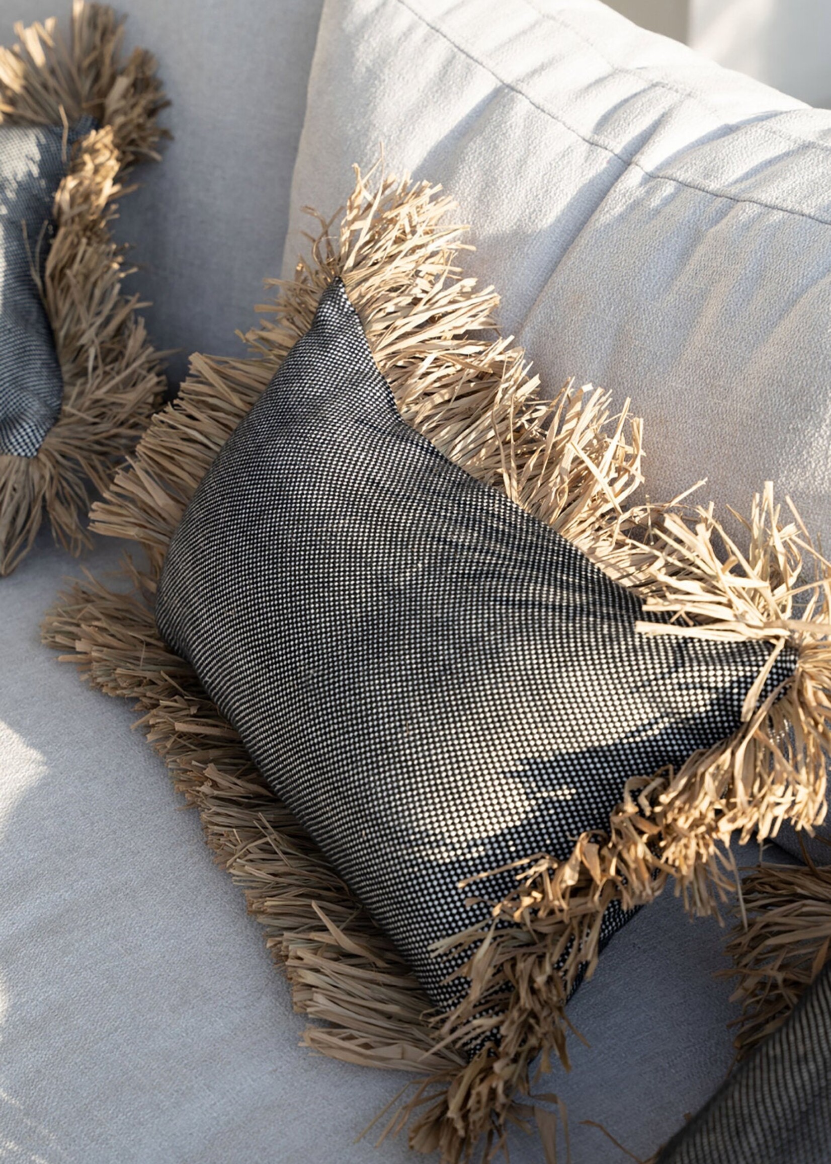 Bazar Bizar Antwerp The Cotton Bonita Cushion Cover - Natural Black - 30x50