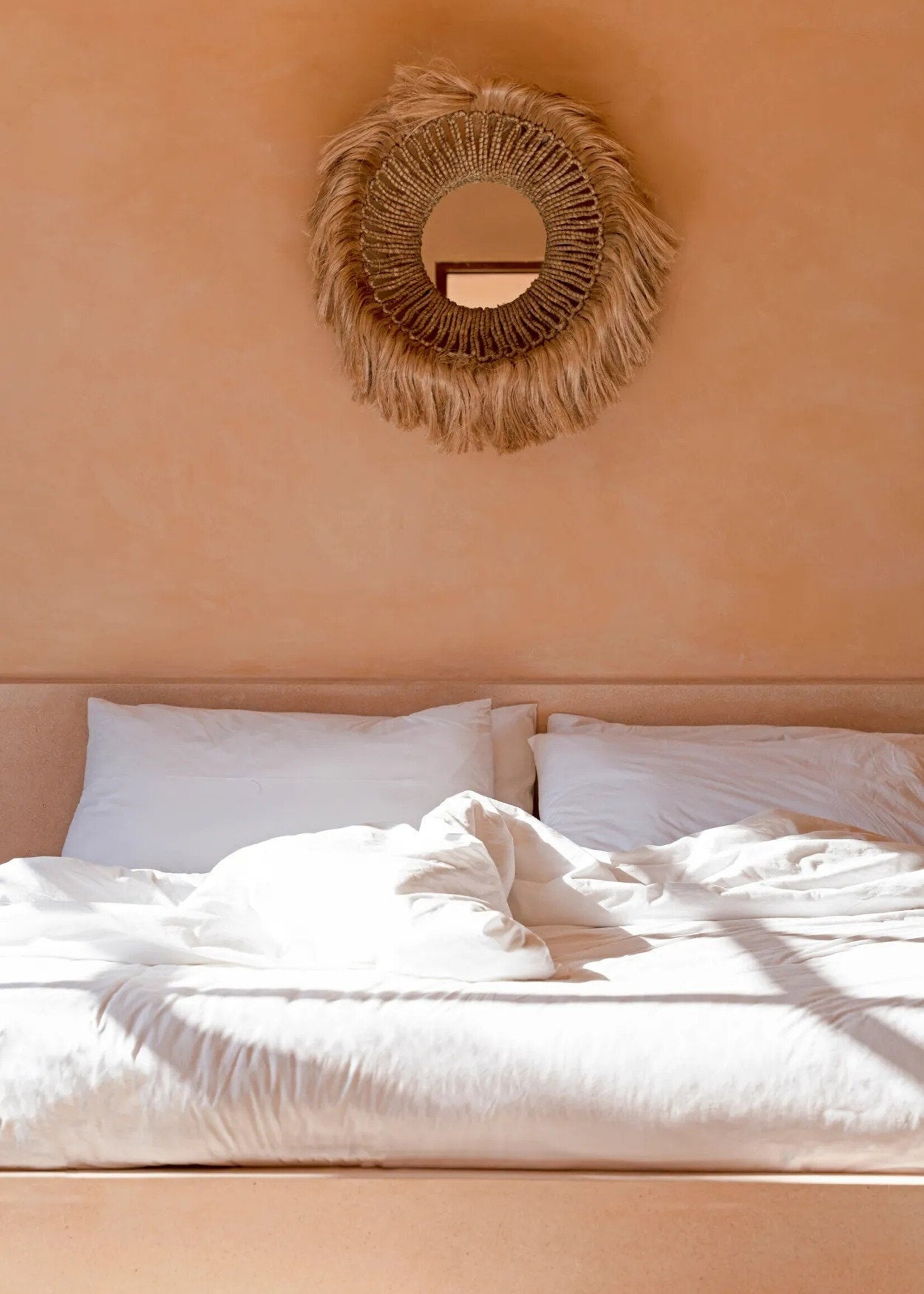 Bazar Bizar Antwerp The Abaca Solomon Mirror - Natural