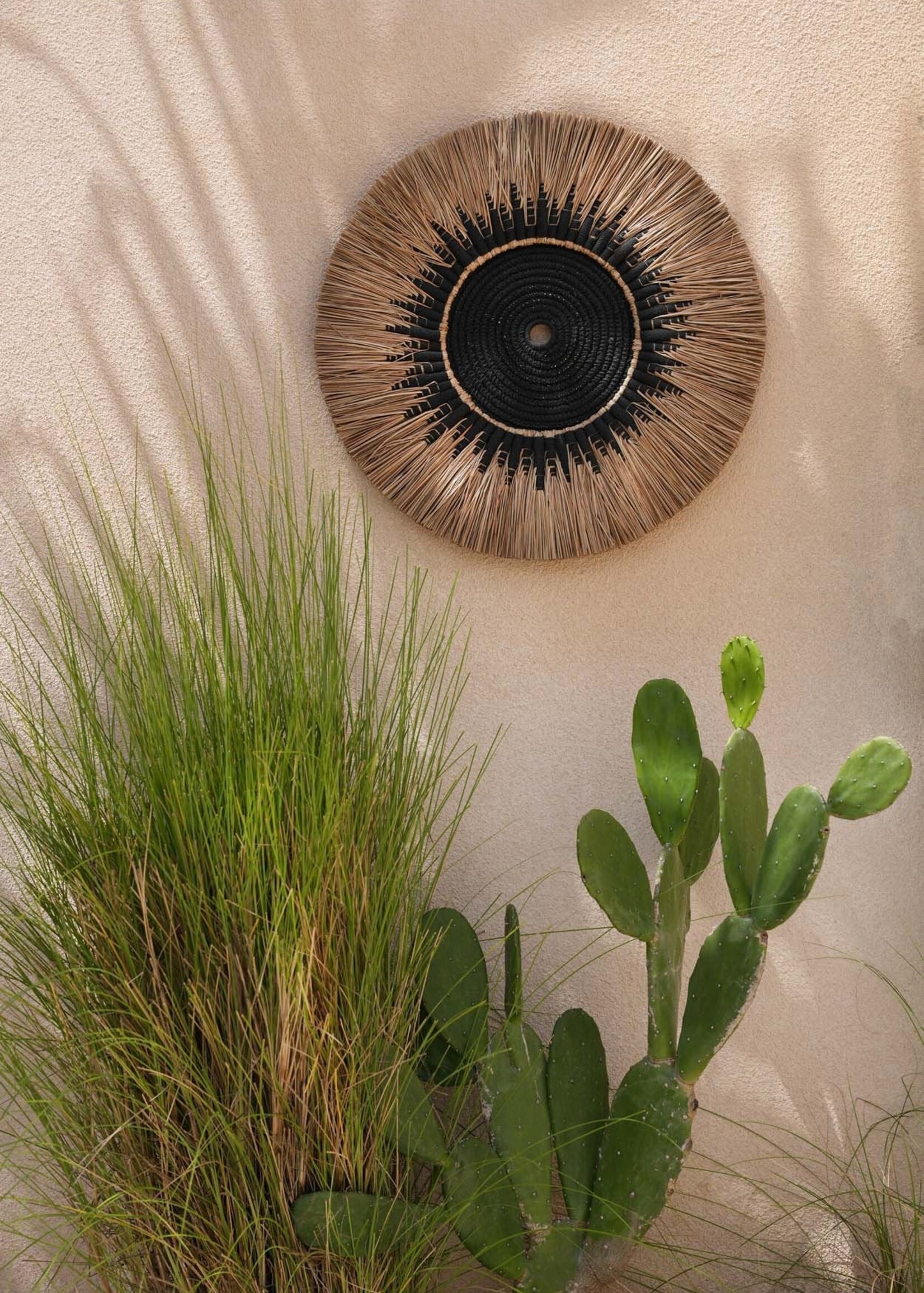 Bazar Bizar Antwerp The Raffia Macramé Wall Deco - Black Natural