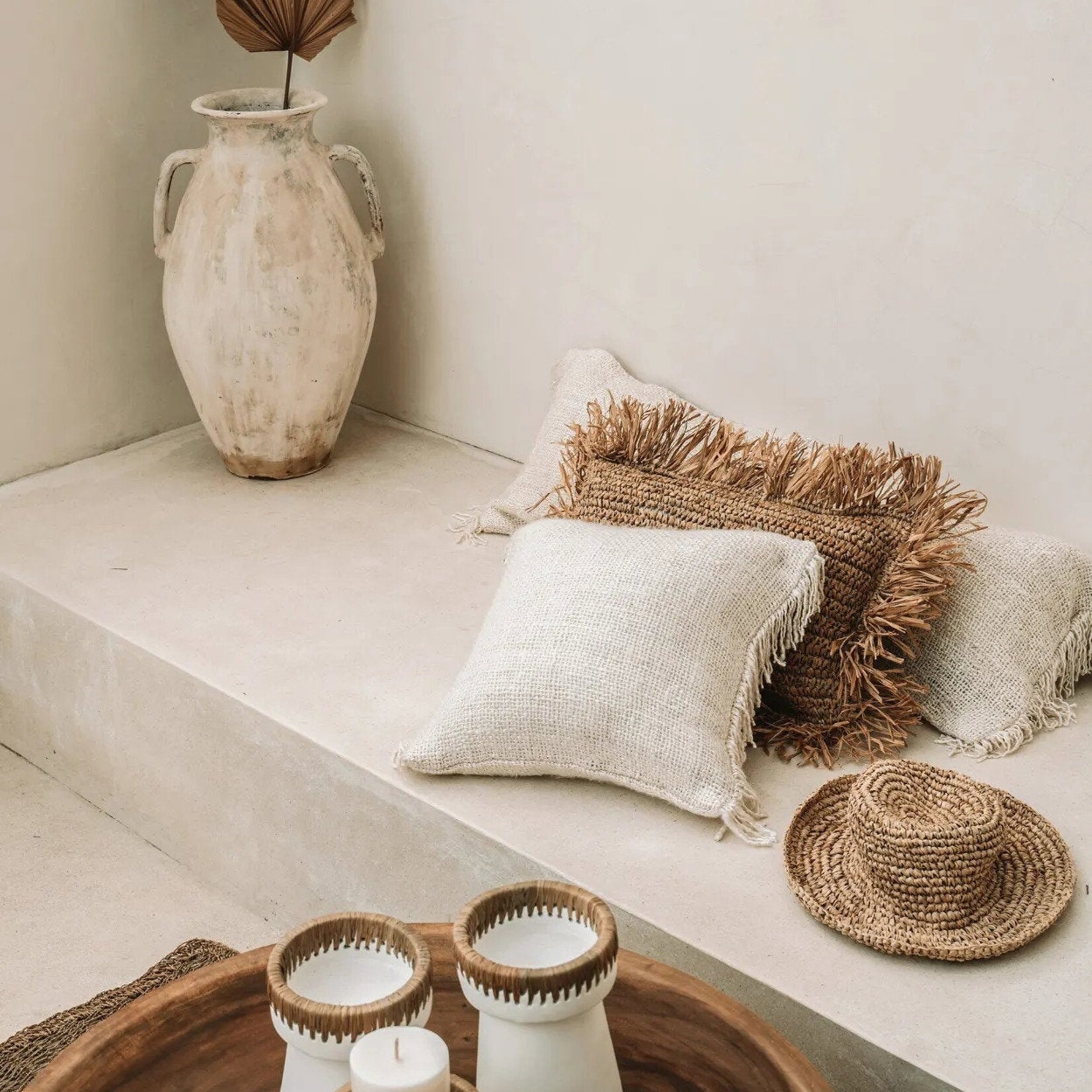 Bazar Bizar Antwerp The Pretty Candle Holder - White Natural - S