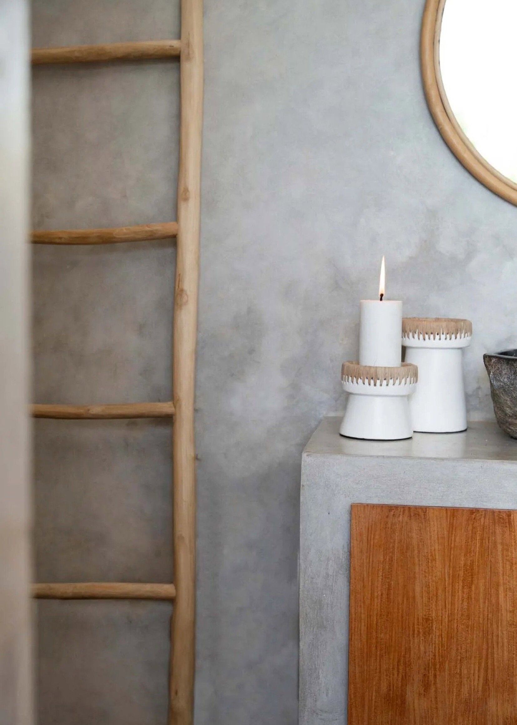 Bazar Bizar Antwerp The Pretty Candle Holder - White Natural - S
