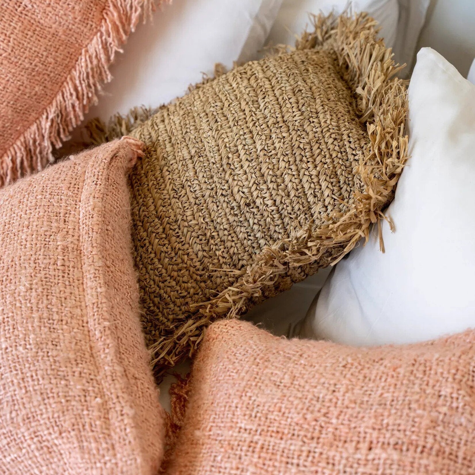 Bazar Bizar Antwerp The Oh My Gee Cushion Cover - Salmon Pink - 40x40