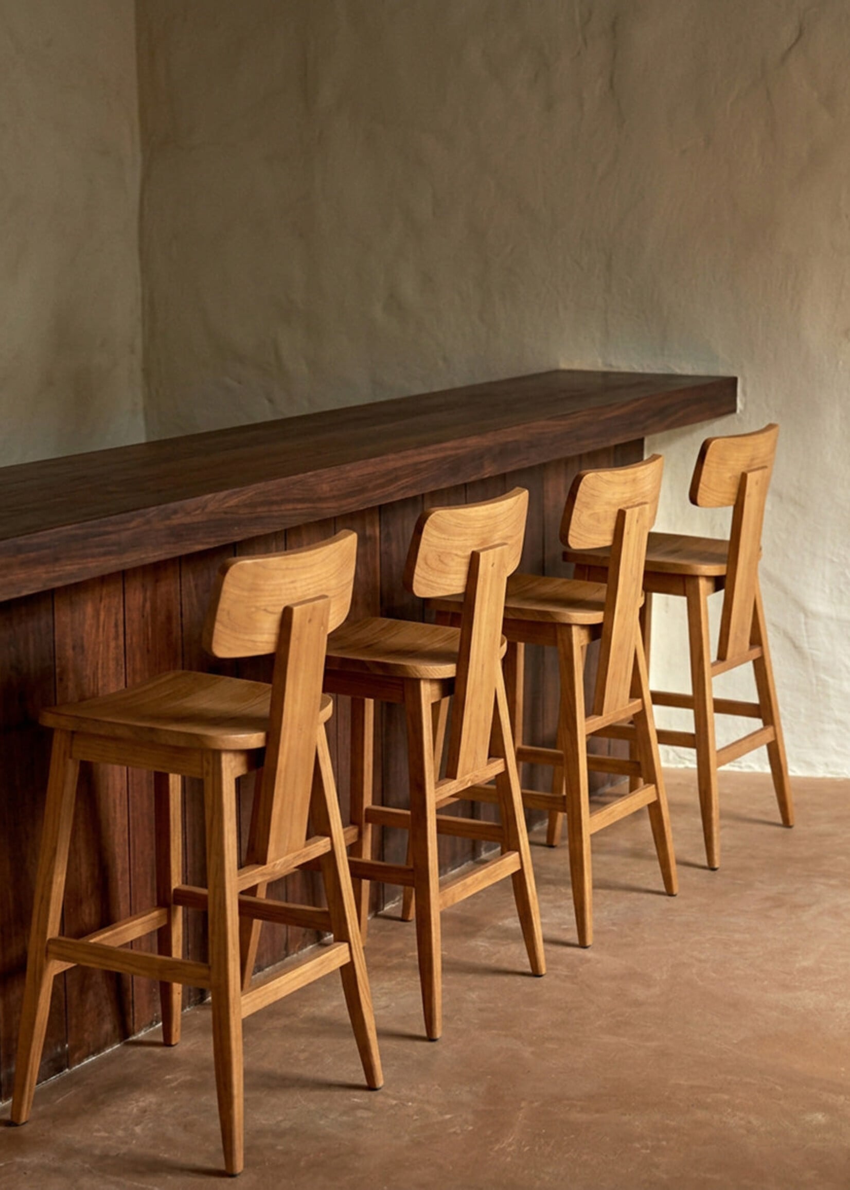 Bazar Bizar Antwerp The LovYa Barstool - Natural