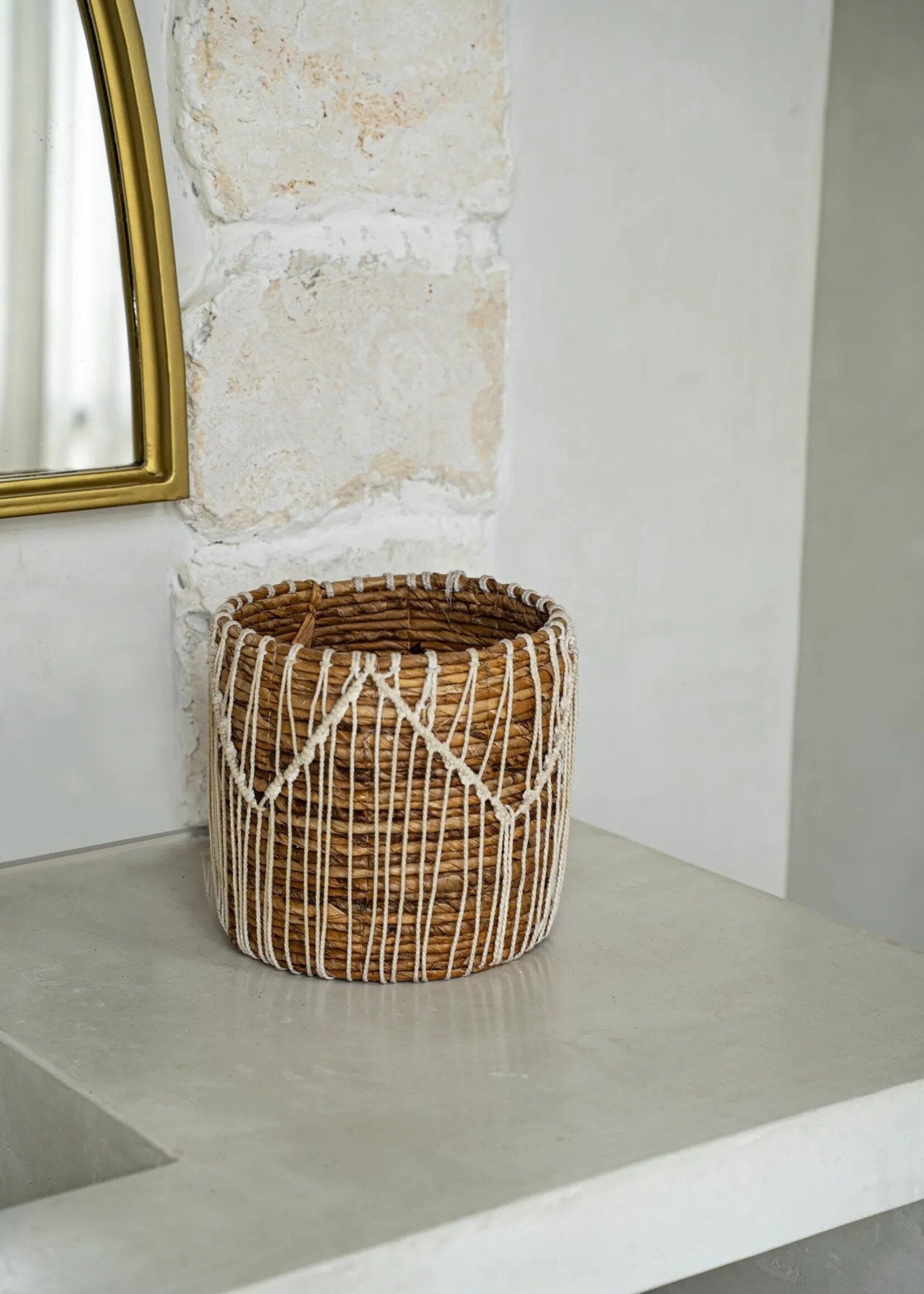 Bazar Bizar Antwerp The Macra-mazing Basket - Natural White - M
