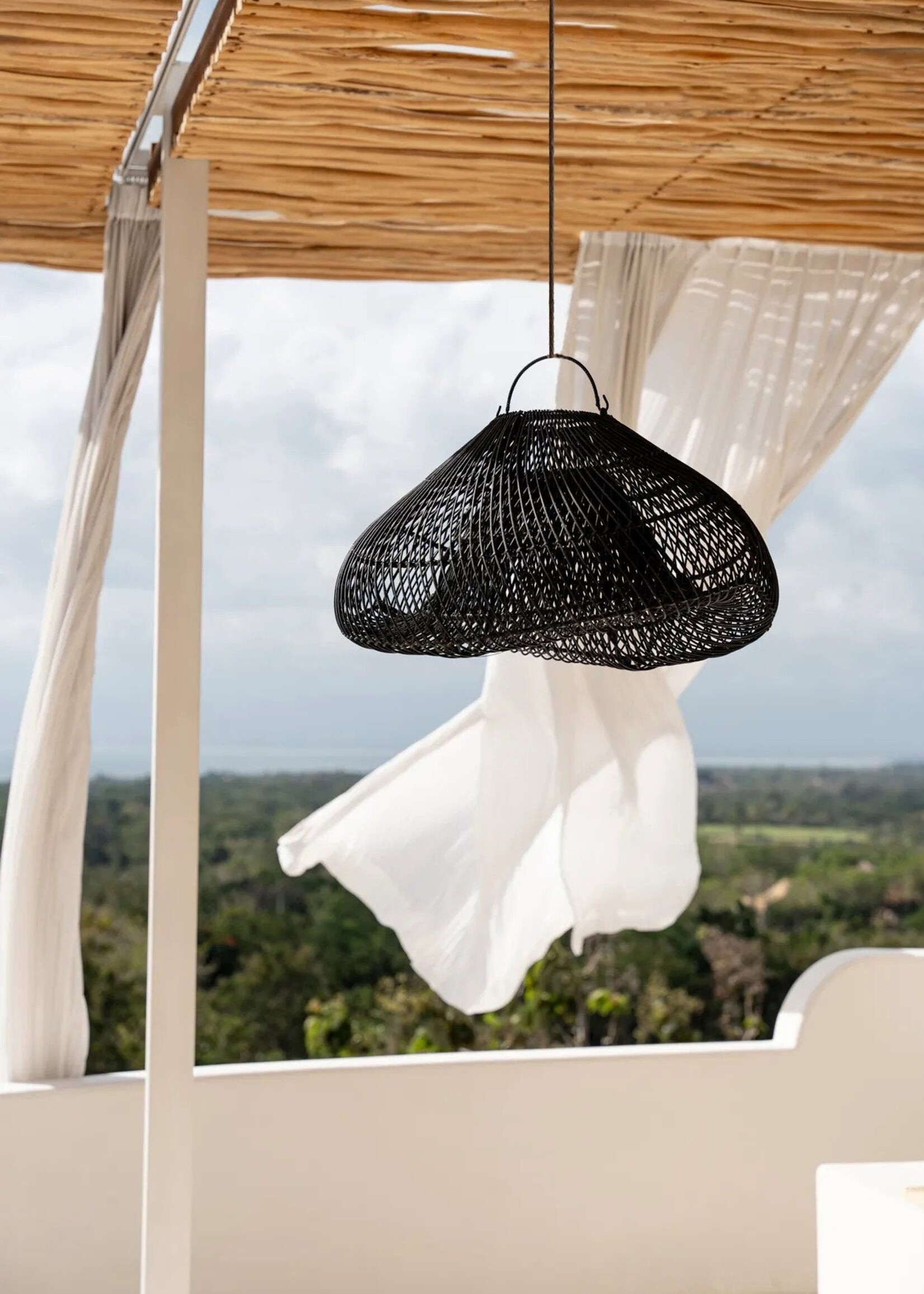 Bazar Bizar Antwerp The Cloud Pendant - Black - M