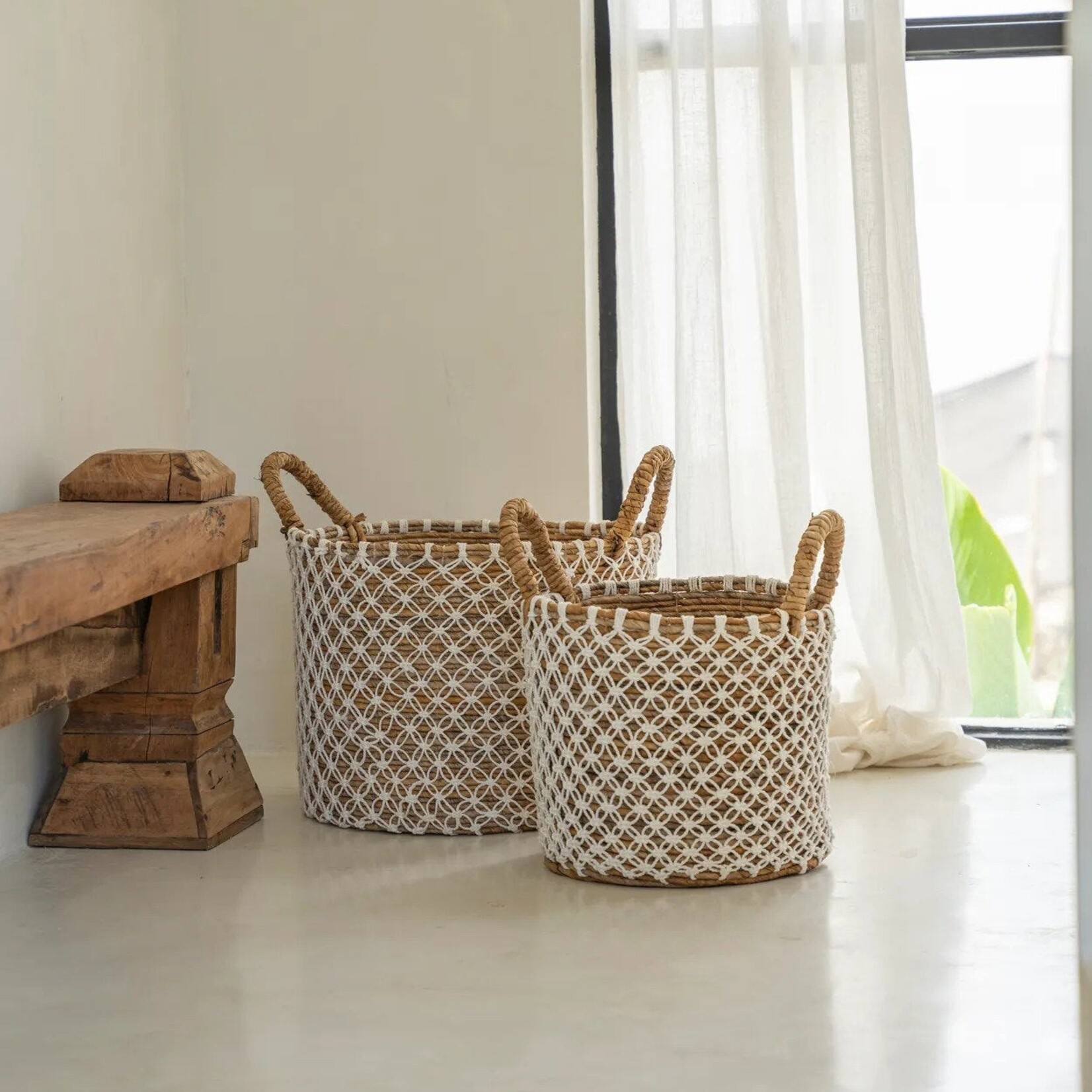 Bazar Bizar Antwerp The Crossed Stitched Macrame Basket - M