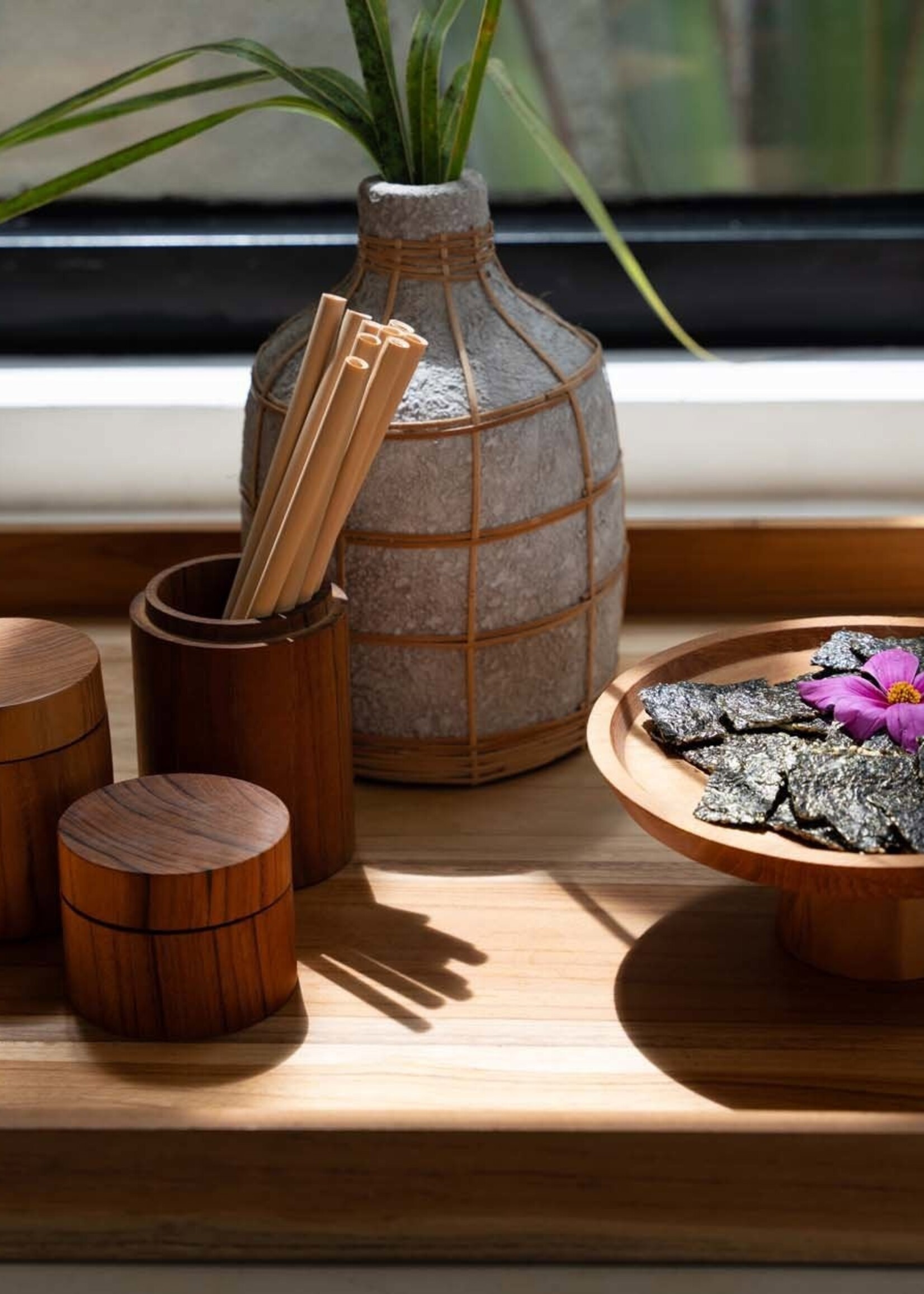 Bazar Bizar Antwerp The Whoopy Vase - Concrete Natural - M