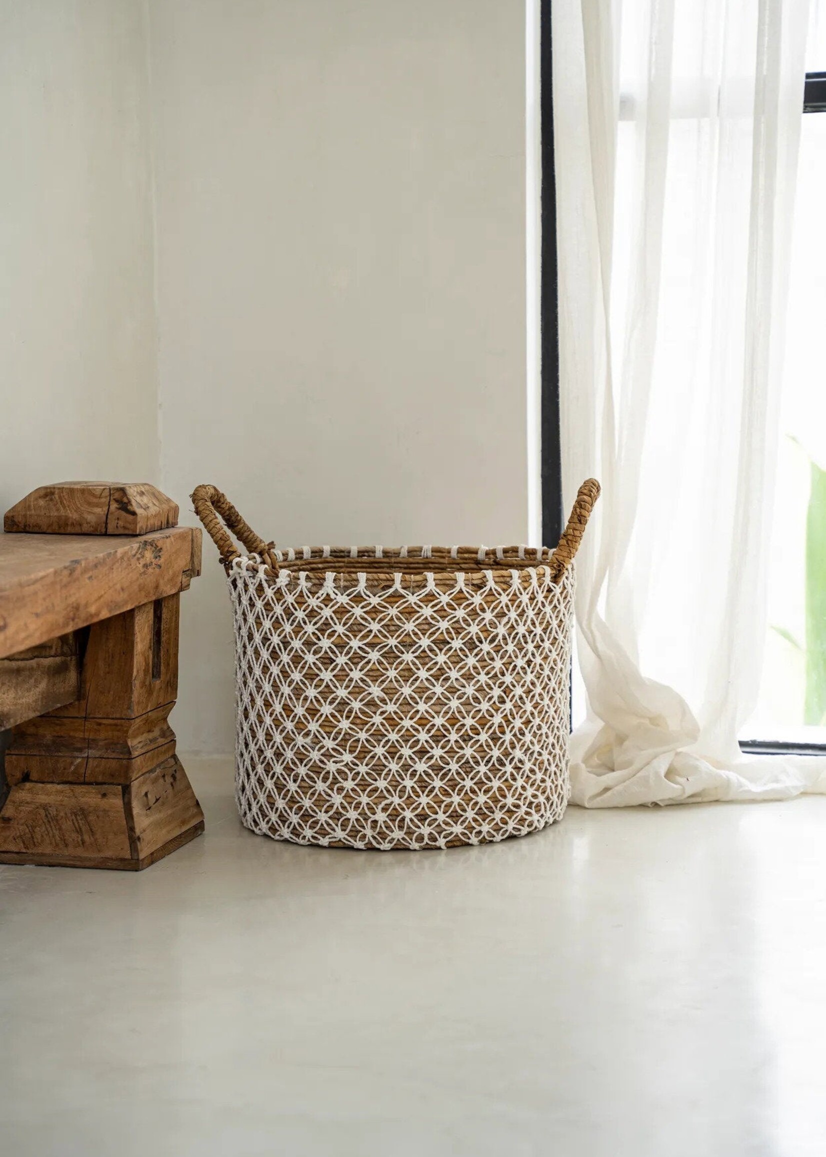 Bazar Bizar Antwerp The Crossed Stitched Macrame Basket - M