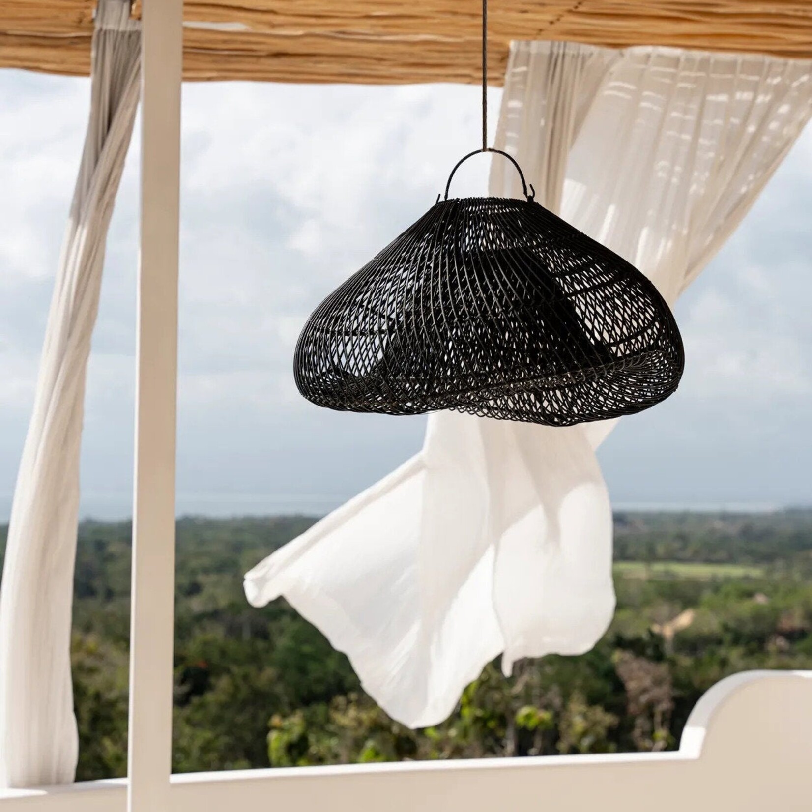 Bazar Bizar Antwerp The Cloud Pendant - Black - M