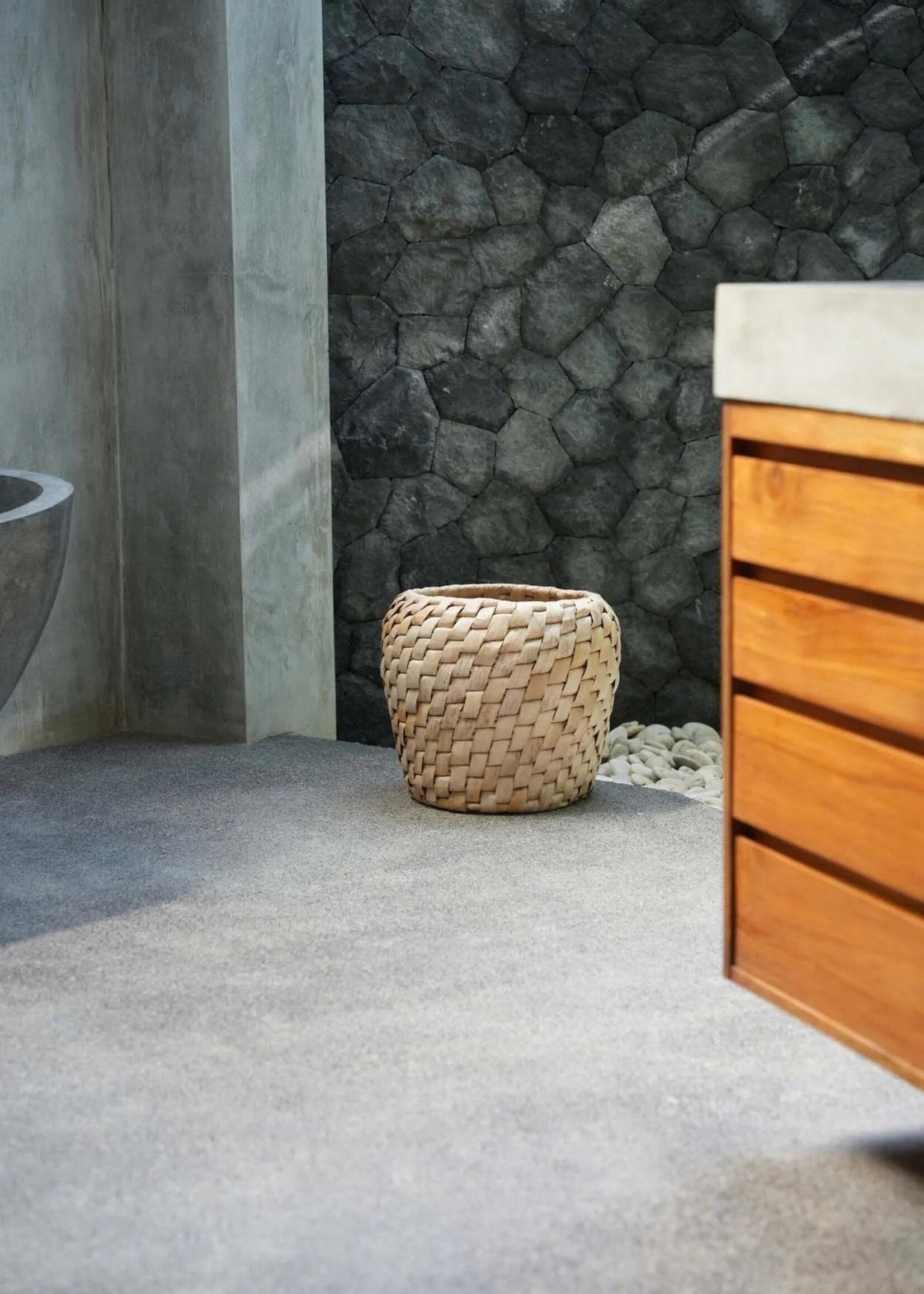 Bazar Bizar Antwerp The Chidi Basket