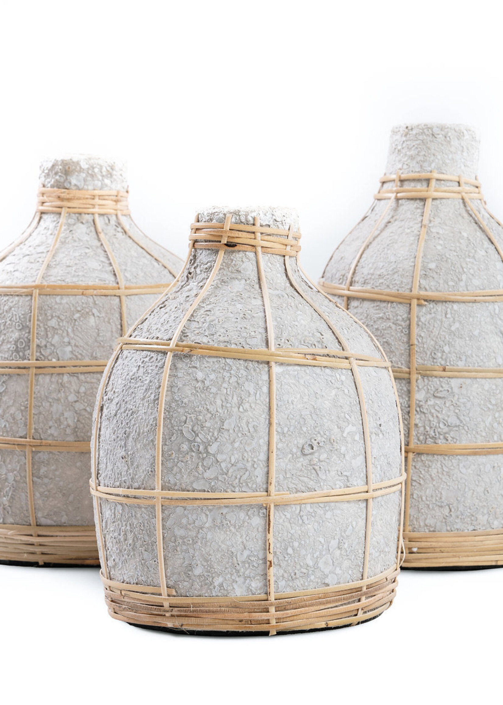 Bazar Bizar Antwerp The Whoopy Vase - Concrete Natural - M