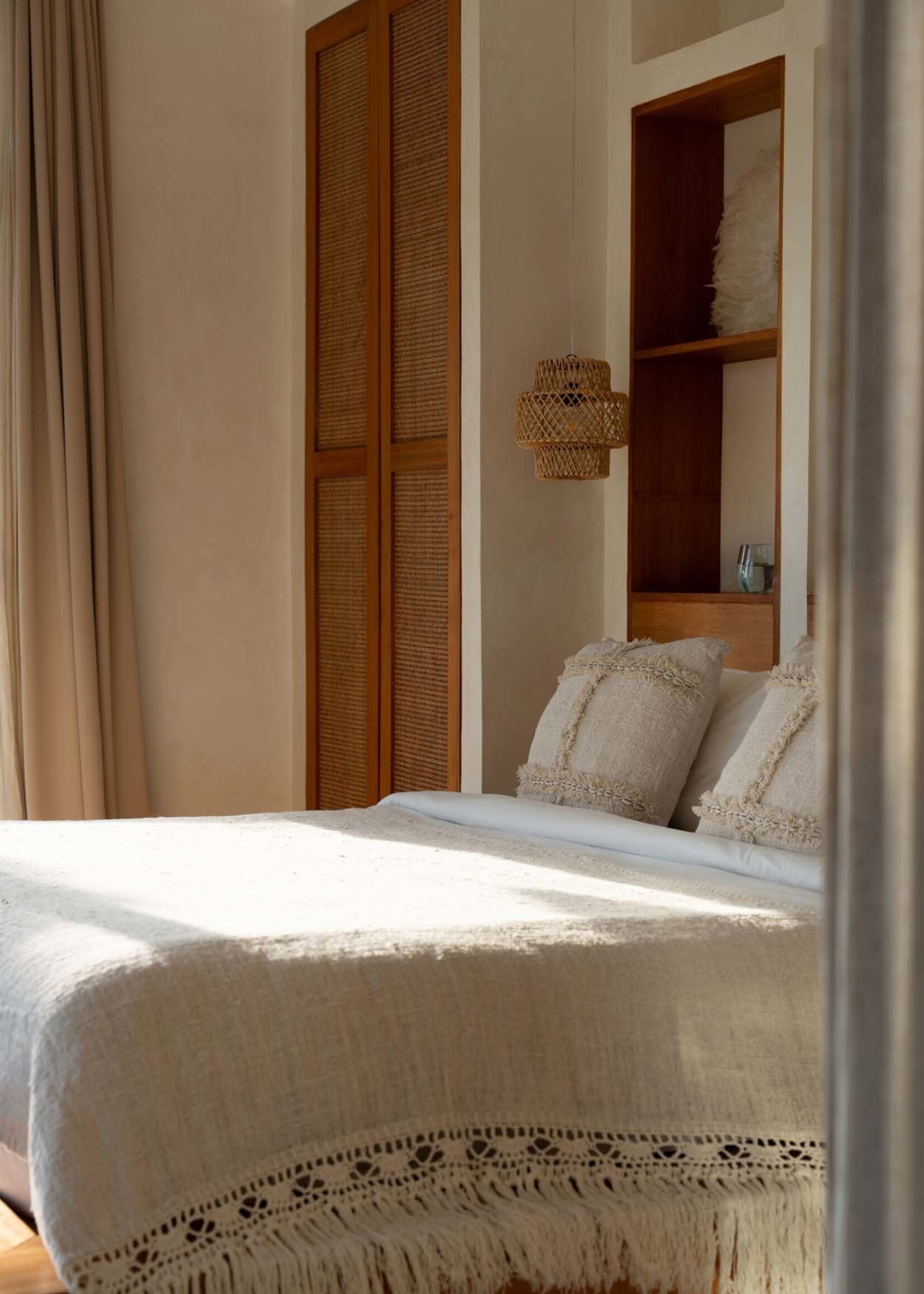 Bazar Bizar Antwerp The Gypsy Bed Throw - Natural