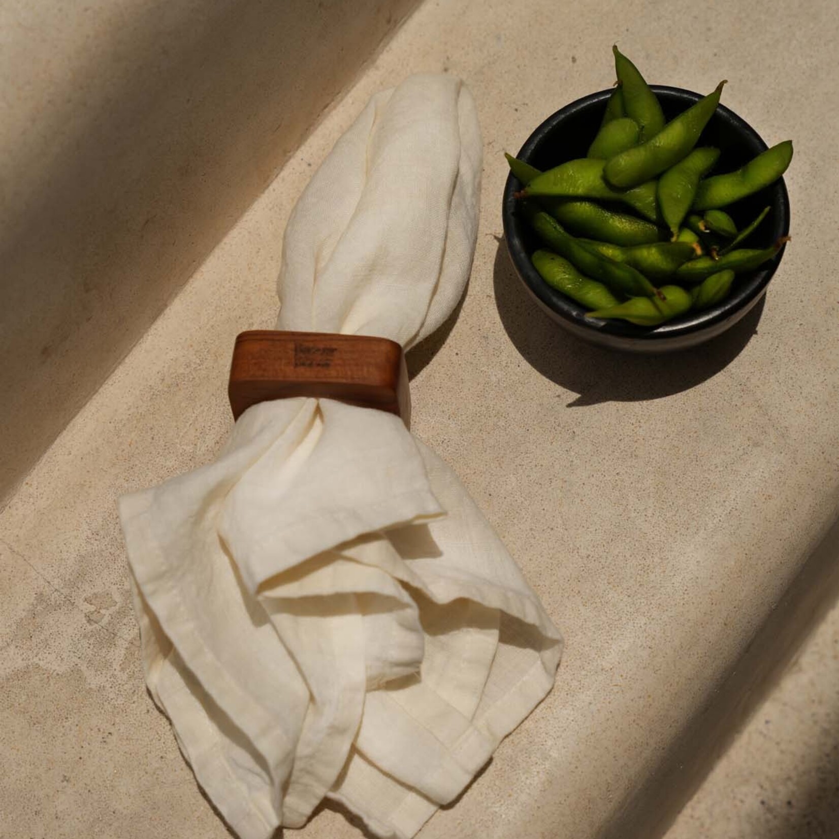 Bazar Bizar Antwerp The Linen Napkin - White