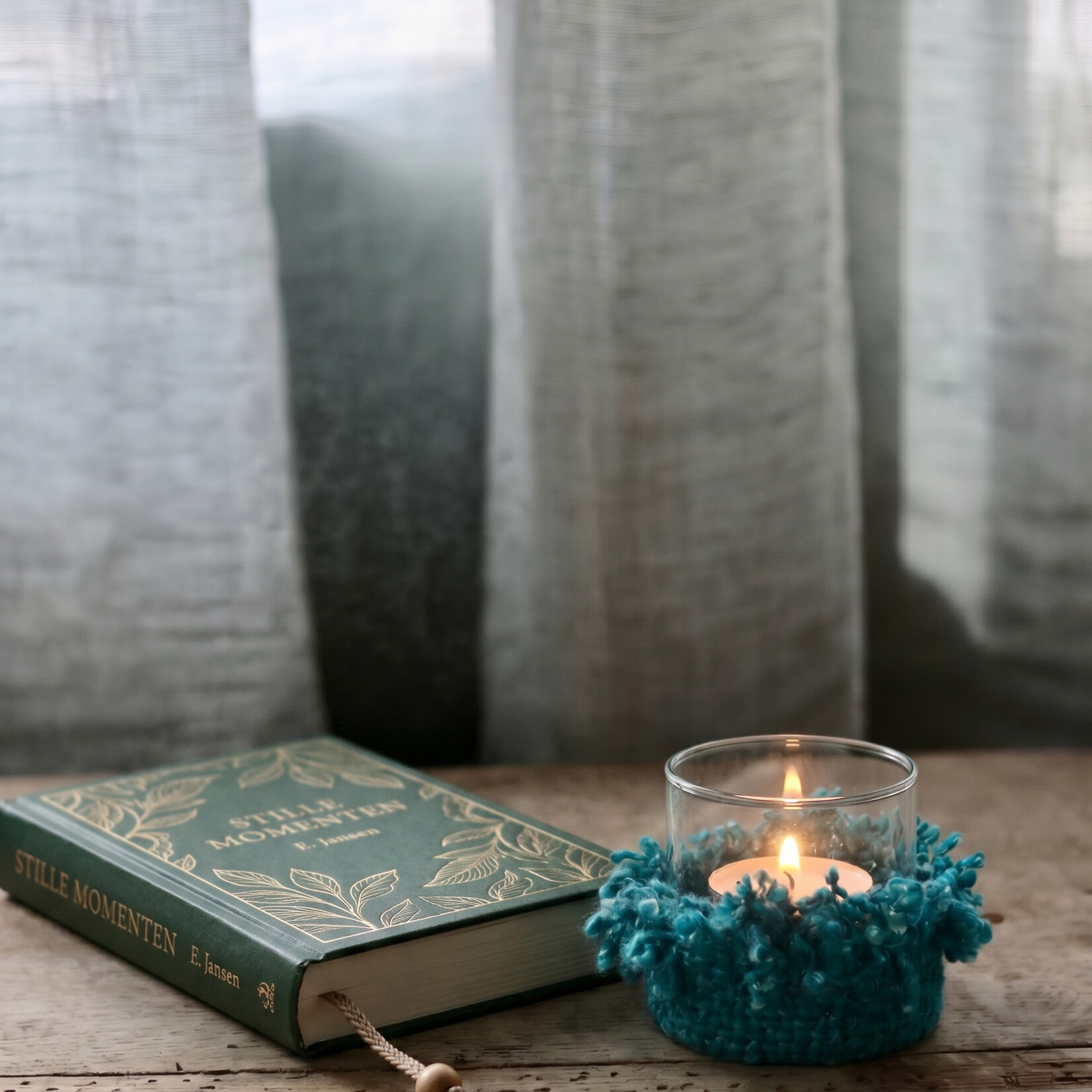 Bazar Bizar Antwerp The Oh My Gee Candle Holder - Aqua - S