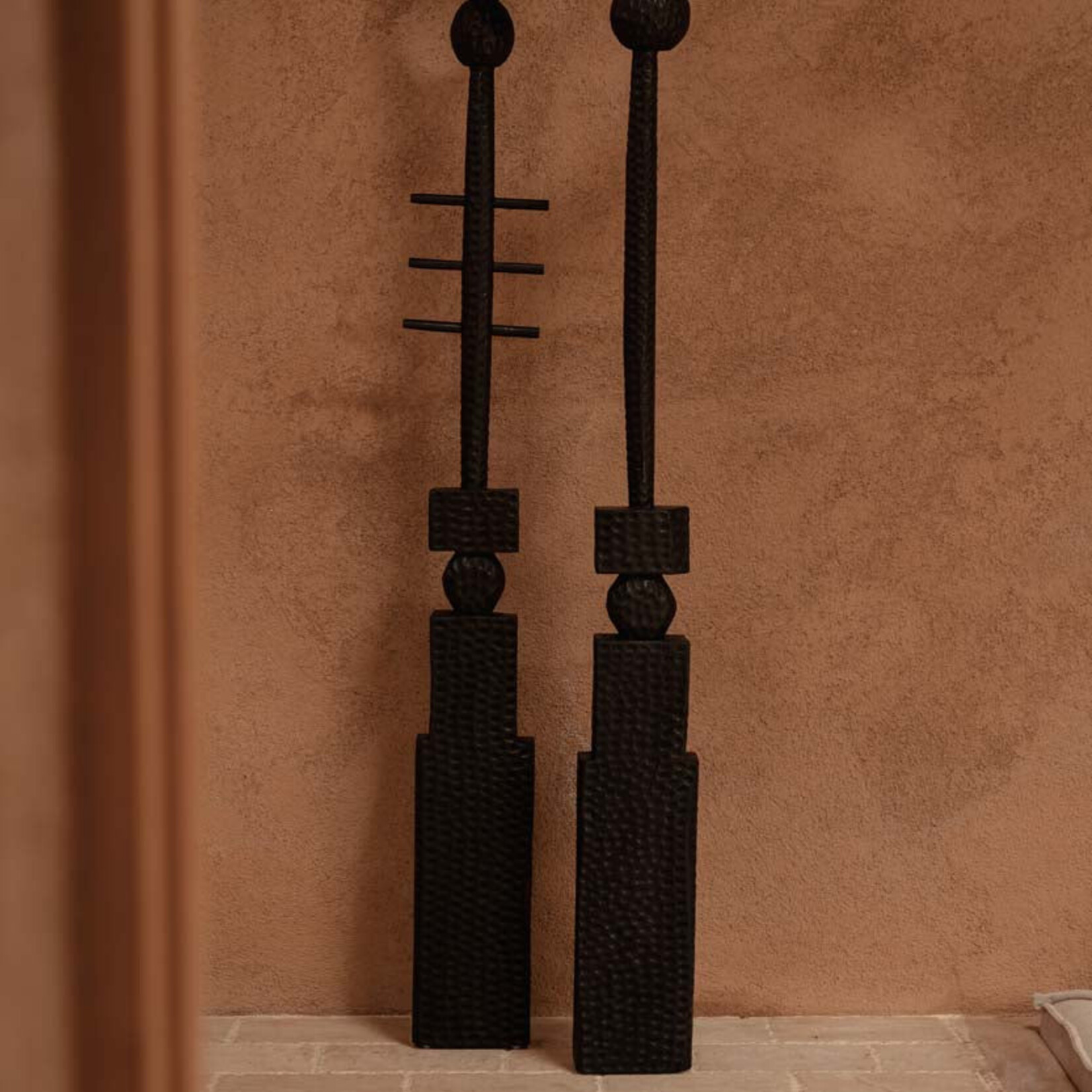 Bazar Bizar Antwerp The Totema Pillar - Black
