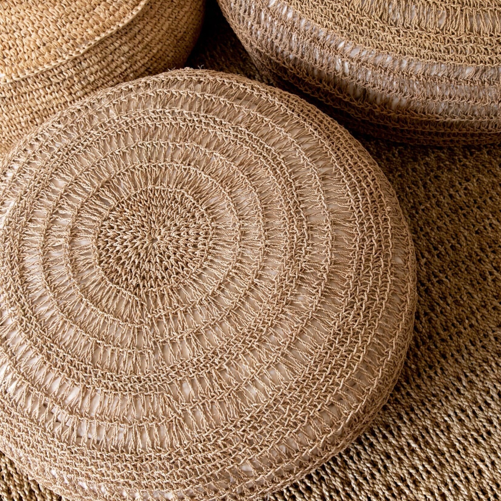 Bazar Bizar Antwerp The Raffia Flores Pouffe - Natural