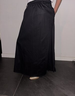 Azzurro Maxi Rok Ruby Zwart