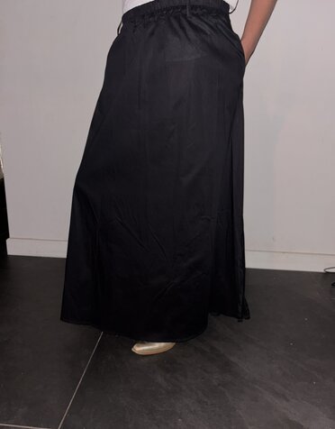Azzurro Maxi Rok Ruby Zwart