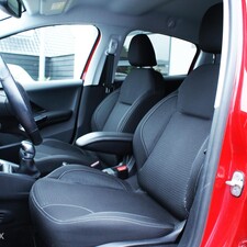 Peugeot 208 1.2 PureTech Allure 2018 17113km Airco, cruise, navi