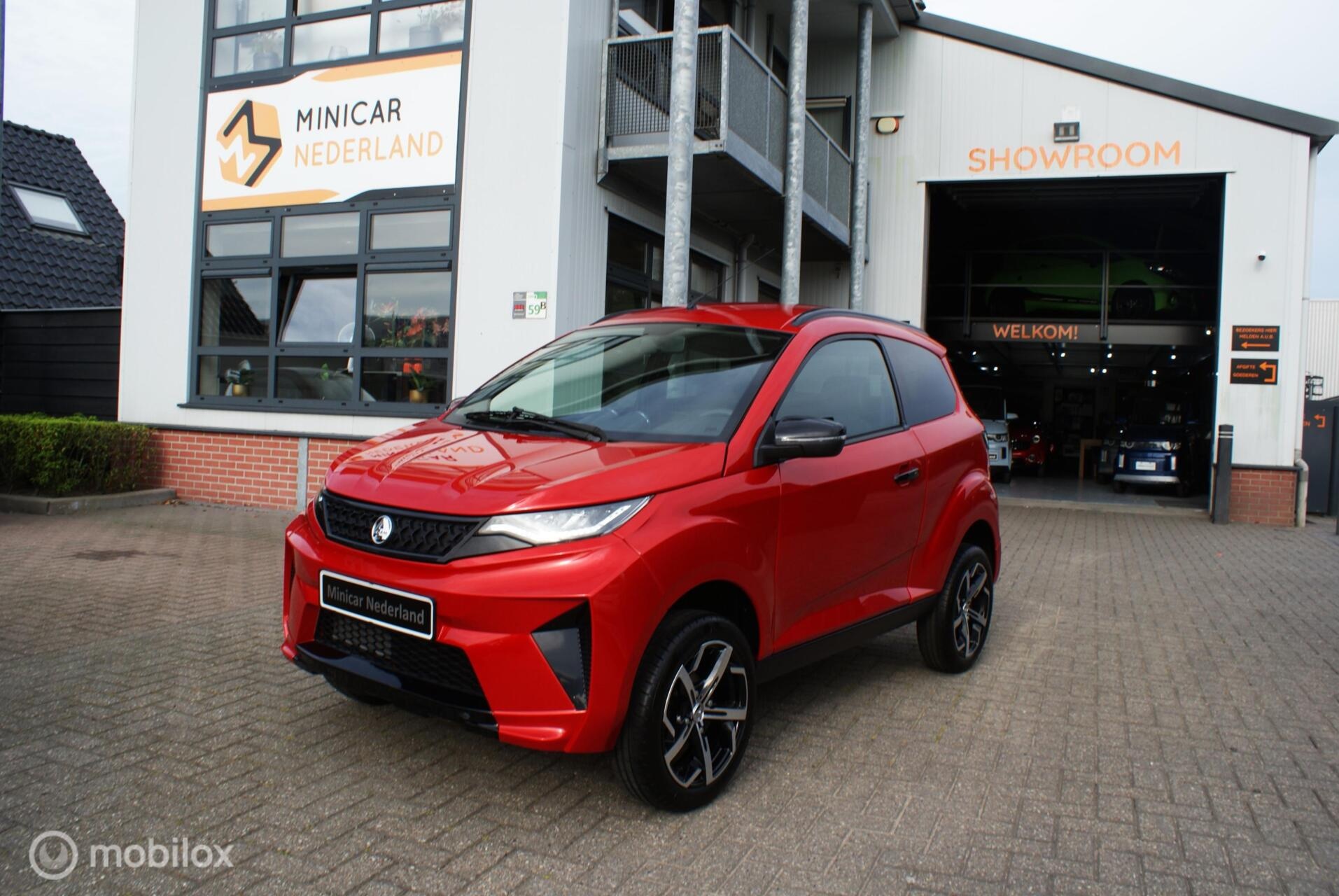 Aixam Aixam Crossover Premium handbediening 2316km 1 jaar garantie