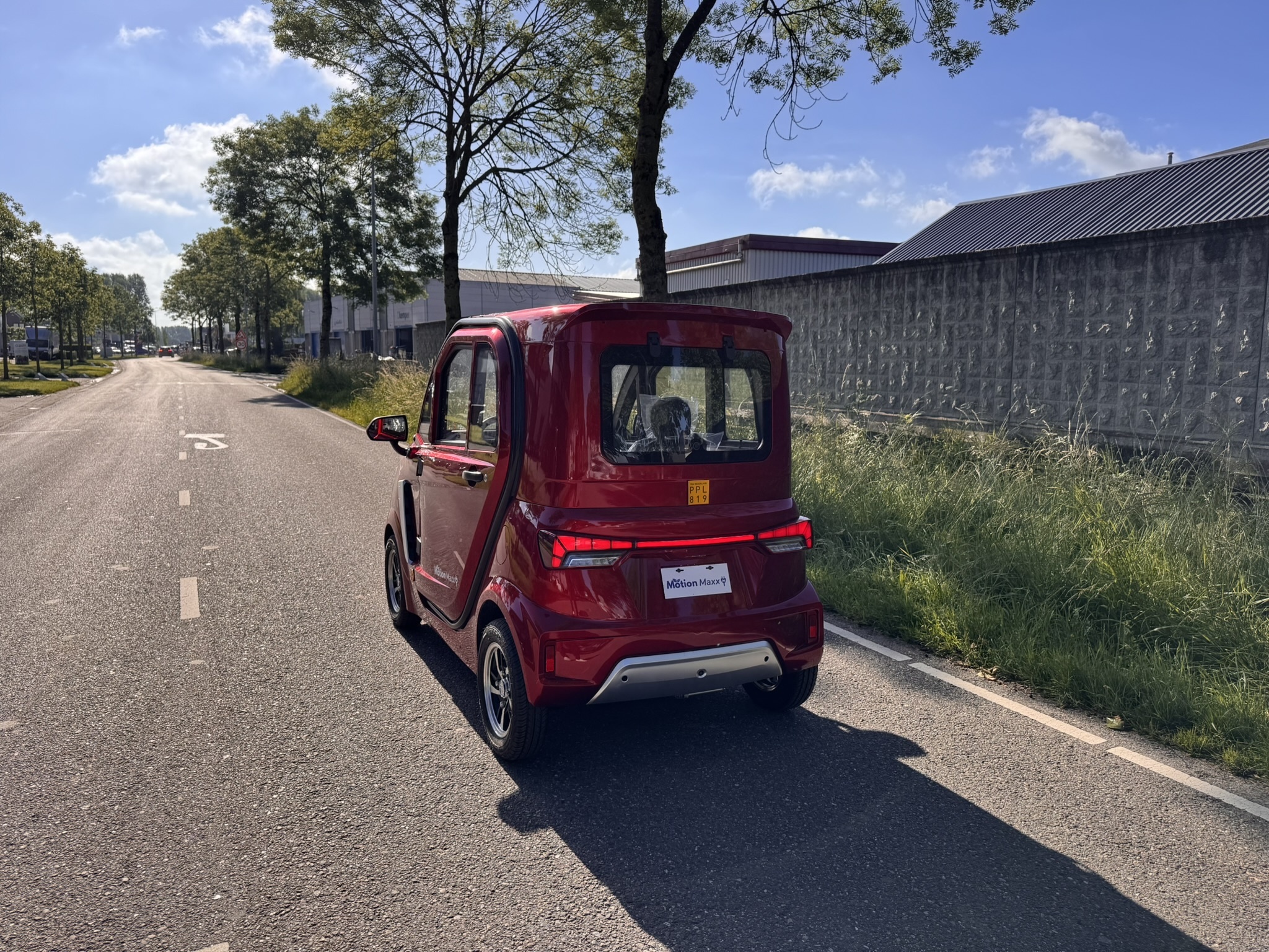 25 kilometer auto zonder rijbewijs.