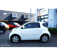 Toyota iQ 1.0 VVTi Comfort 48278KM!! 2010 Dealer onderhouden