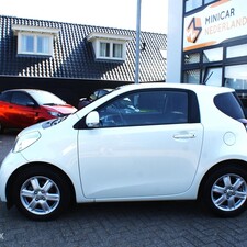 Toyota iQ 1.0 VVTi Comfort 48278KM!! 2010 Dealer onderhouden