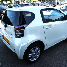 Toyota iQ 1.0 VVTi Comfort 48278KM!! 2010 Dealer onderhouden