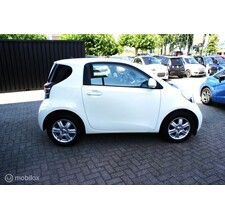 Toyota iQ 1.0 VVTi Comfort 48278KM!! 2010 Dealer onderhouden