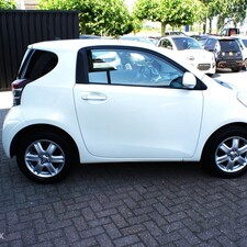 Toyota iQ 1.0 VVTi Comfort 48278KM!! 2010 Dealer onderhouden