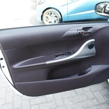 Toyota iQ 1.0 VVTi Comfort 48278KM!! 2010 Dealer onderhouden