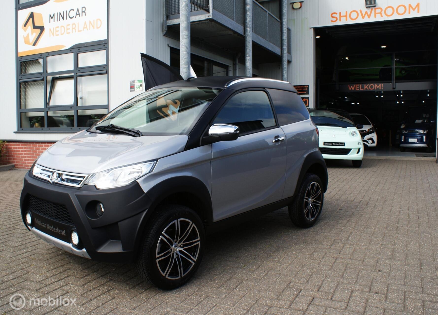 Aixam Crossover 2019 9190KM hoge instap 1 jaar garantie